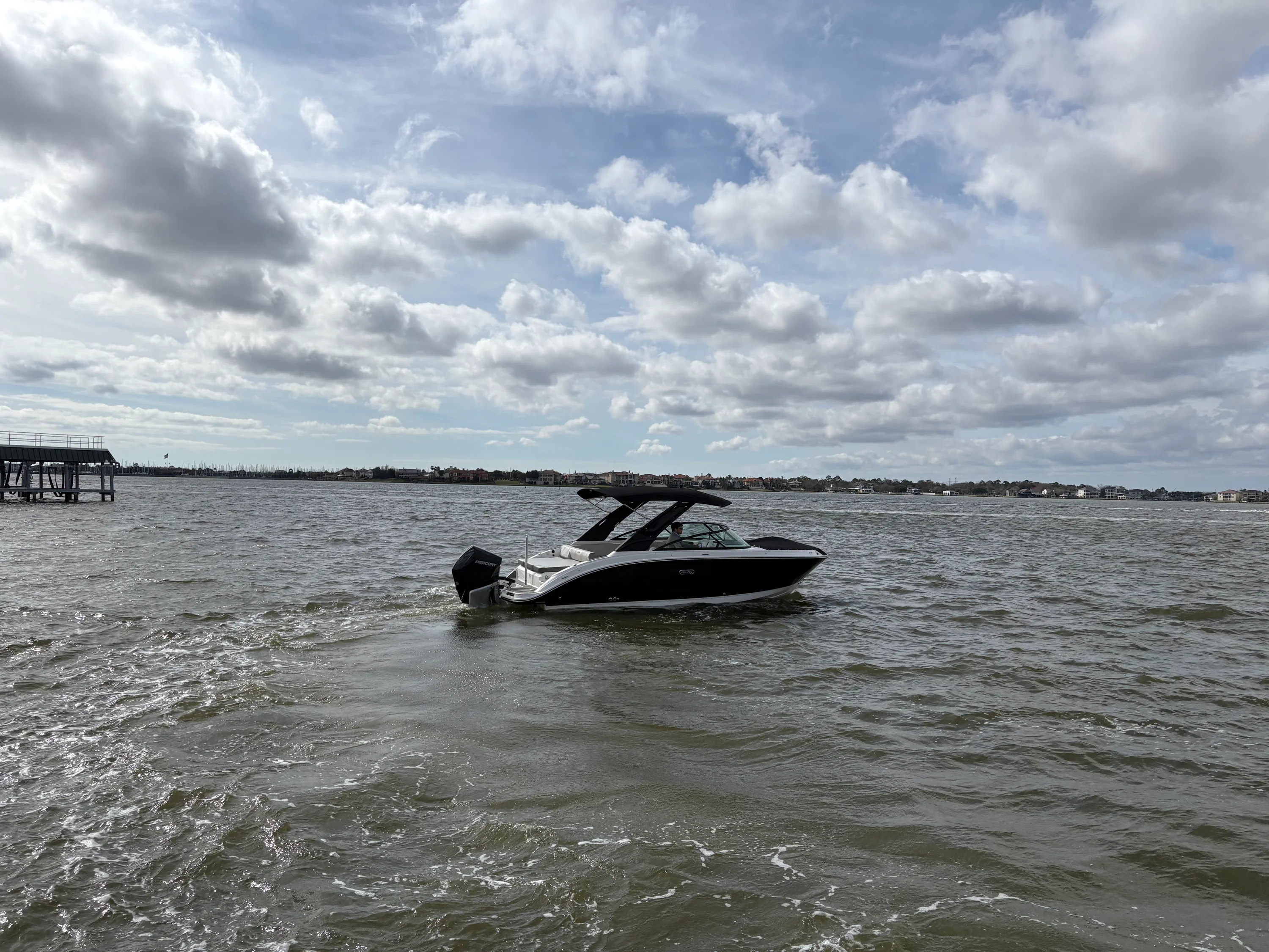 2026 Sea Ray SDX 250 Outboard Image Thumbnail #3