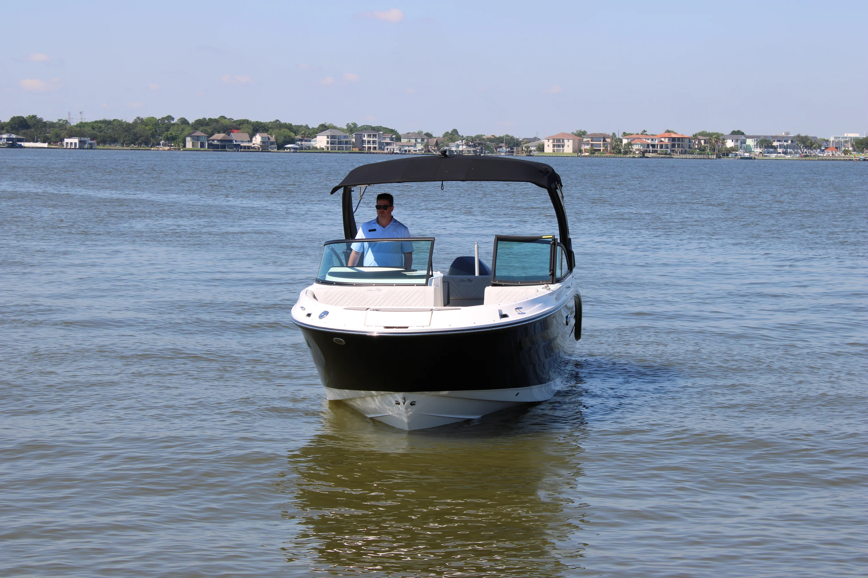2026 Sea Ray SDX 250 Outboard Image Thumbnail #13