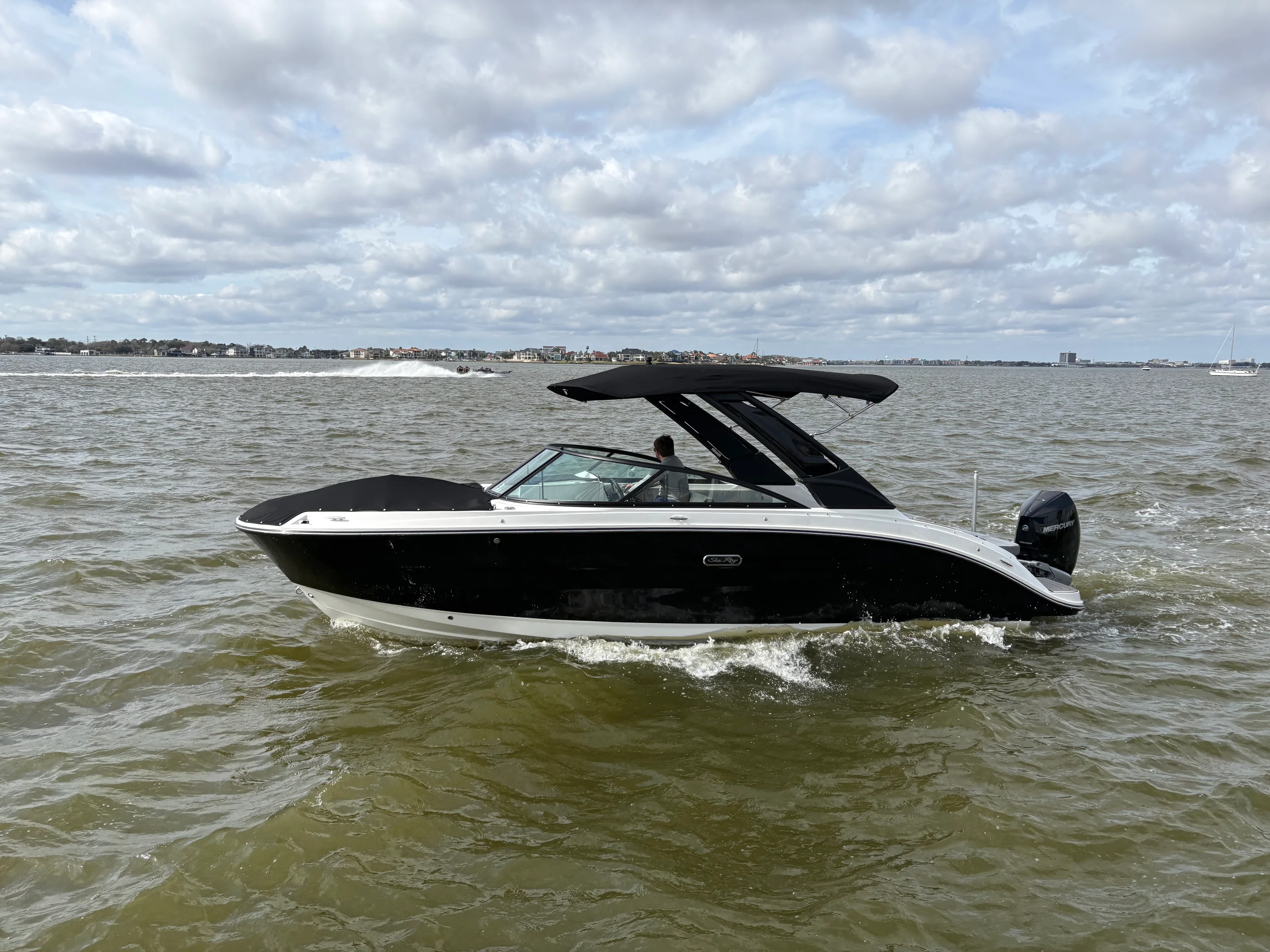 2026 Sea Ray SDX 250 Outboard Image Thumbnail #0