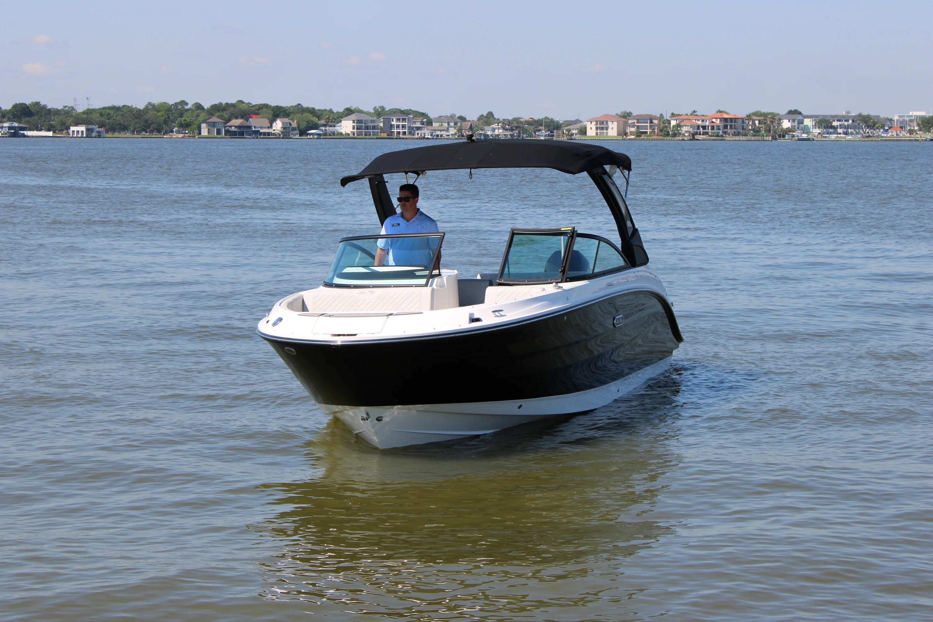 2026 Sea Ray SDX 250 Outboard Image Thumbnail #14