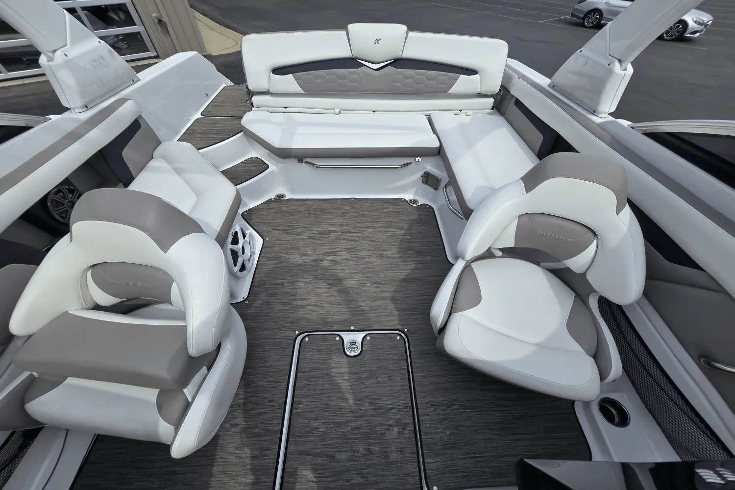 2020 Four Winns 220 HD Image Thumbnail #7