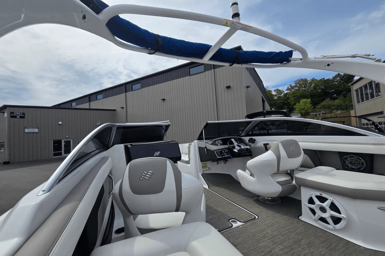 2020 Four Winns 220 HD Image Thumbnail #9