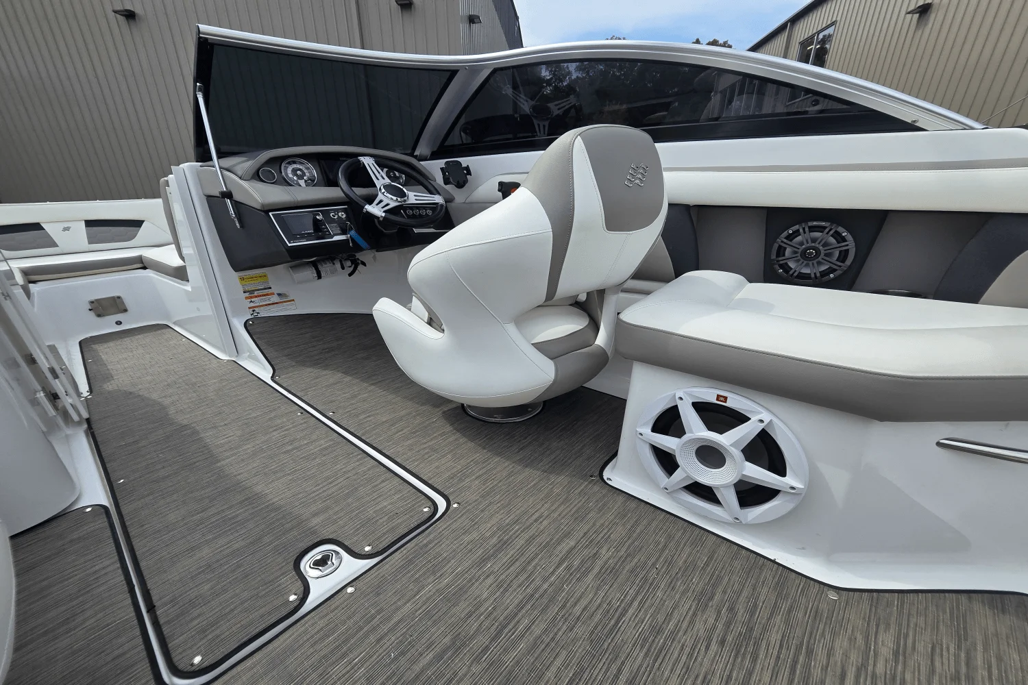 2020 Four Winns 220 HD Image Thumbnail #10