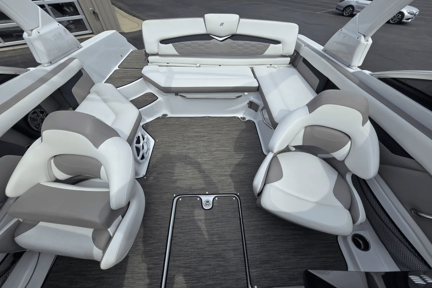 2020 Four Winns 220 HD Image Thumbnail #7