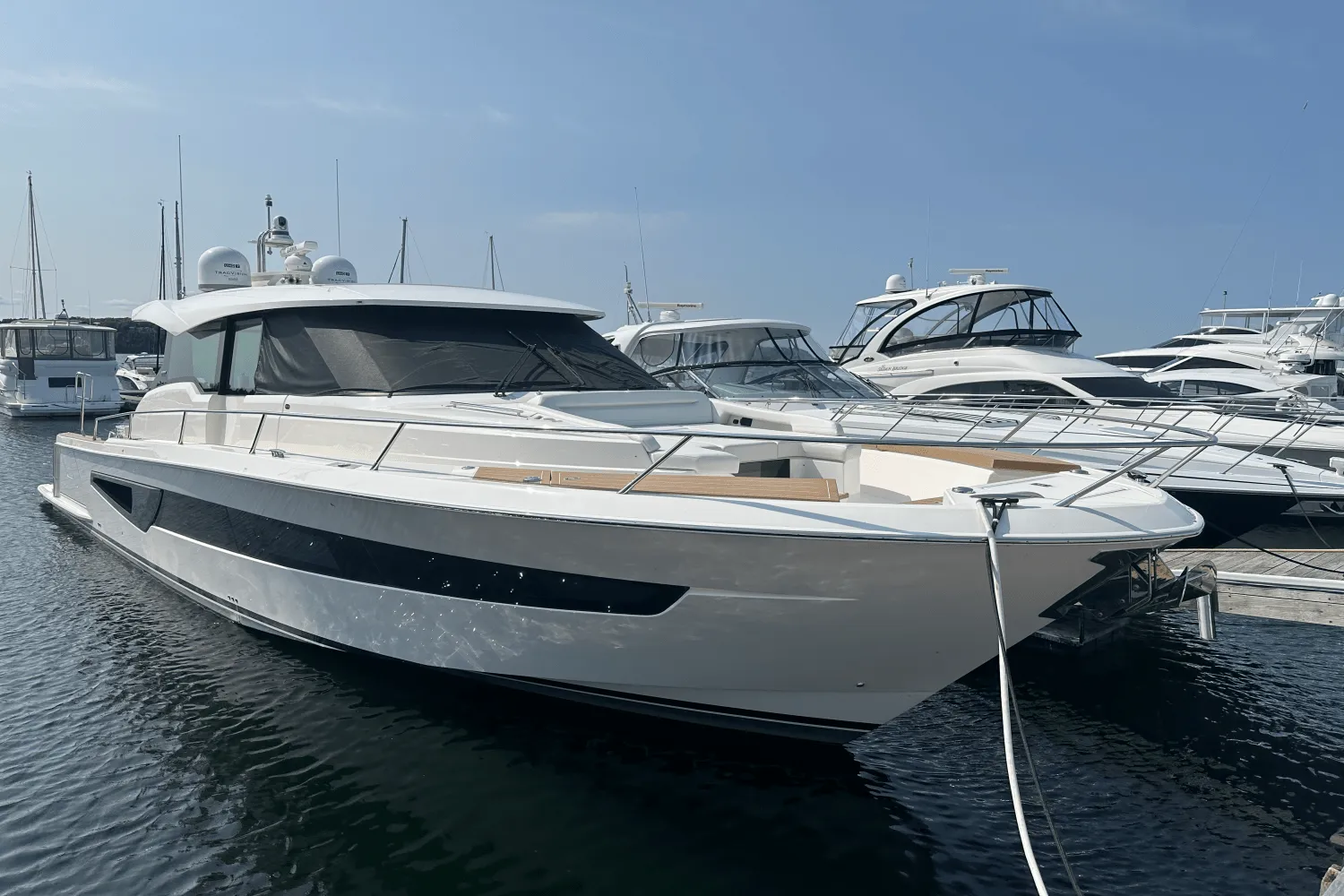 2025 Tiara Yachts EX60 Image Thumbnail #6