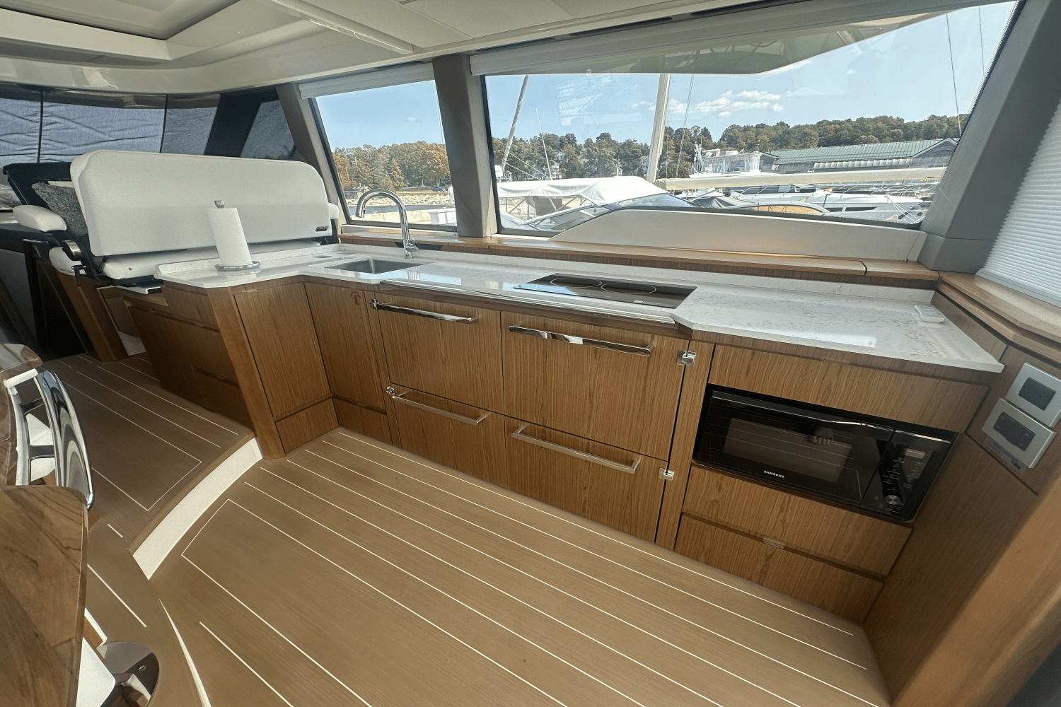 2025 Tiara Yachts EX60 Image Thumbnail #76