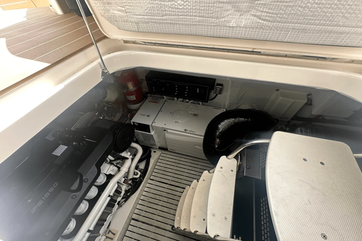 2025 Tiara Yachts EX60 Image Thumbnail #34