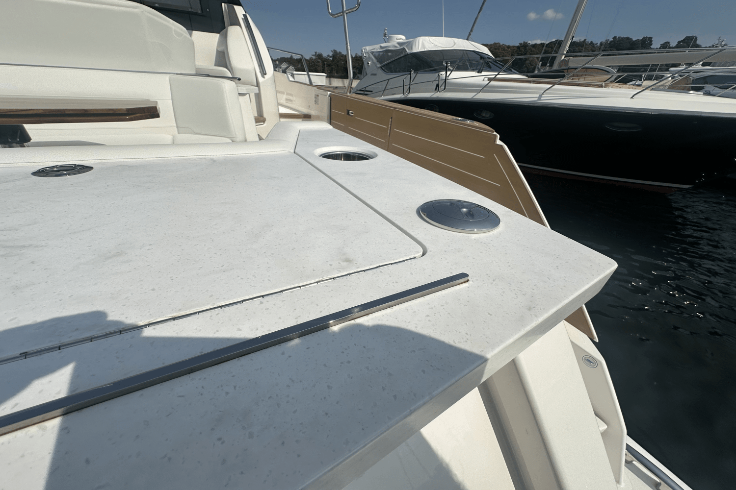 2025 Tiara Yachts EX60 Image Thumbnail #25