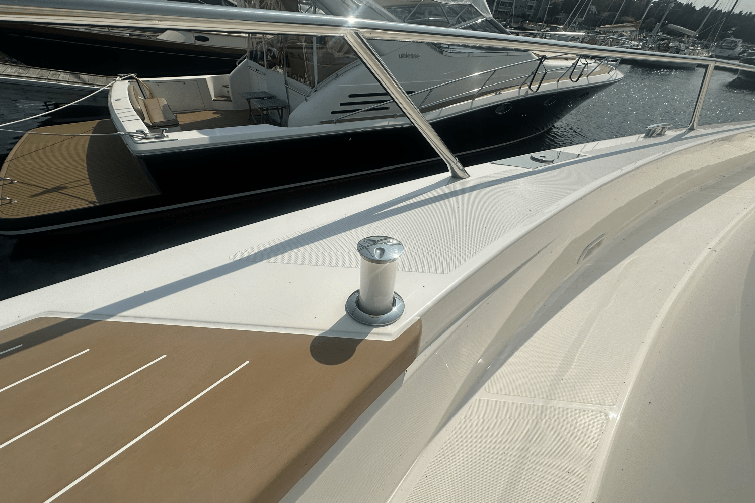 2025 Tiara Yachts EX60 Image Thumbnail #24