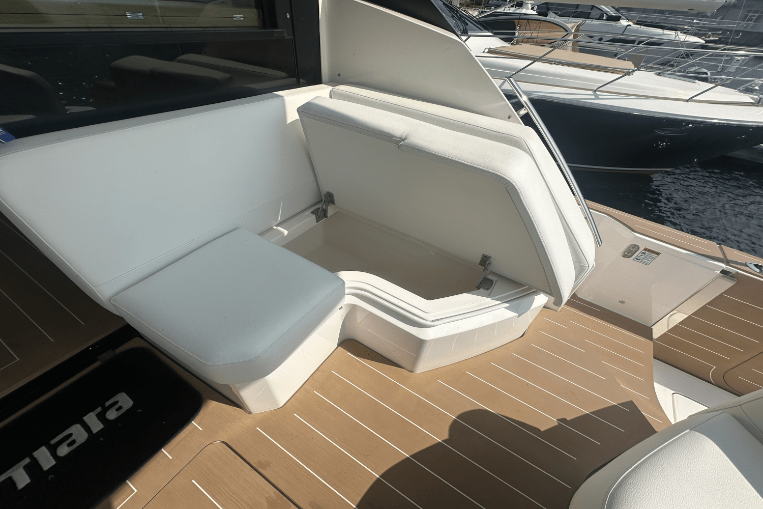 2025 Tiara Yachts EX60 Image Thumbnail #45