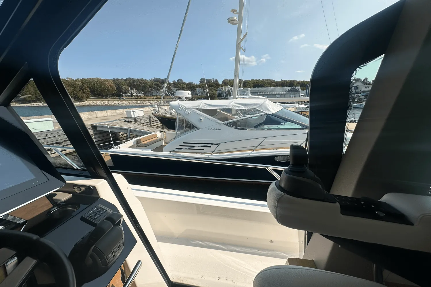 2025 Tiara Yachts EX60 Image Thumbnail #51