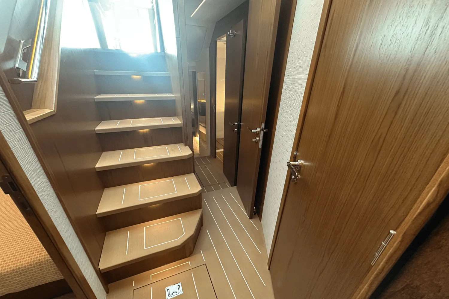 2025 Tiara Yachts EX60 Image Thumbnail #90