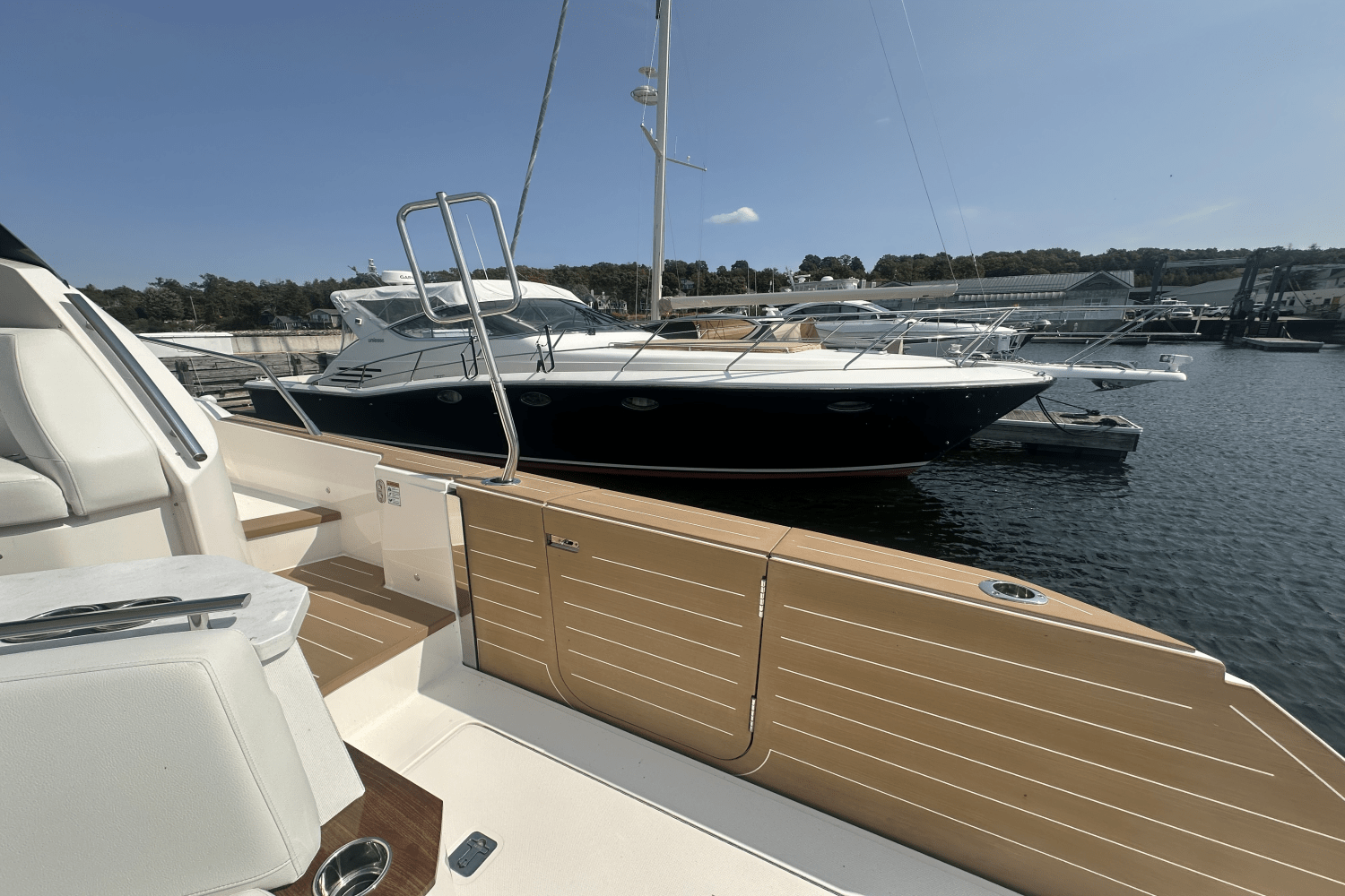 2025 Tiara Yachts EX60 Image Thumbnail #42