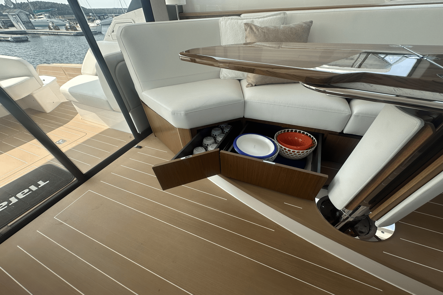 2025 Tiara Yachts EX60 Image Thumbnail #83
