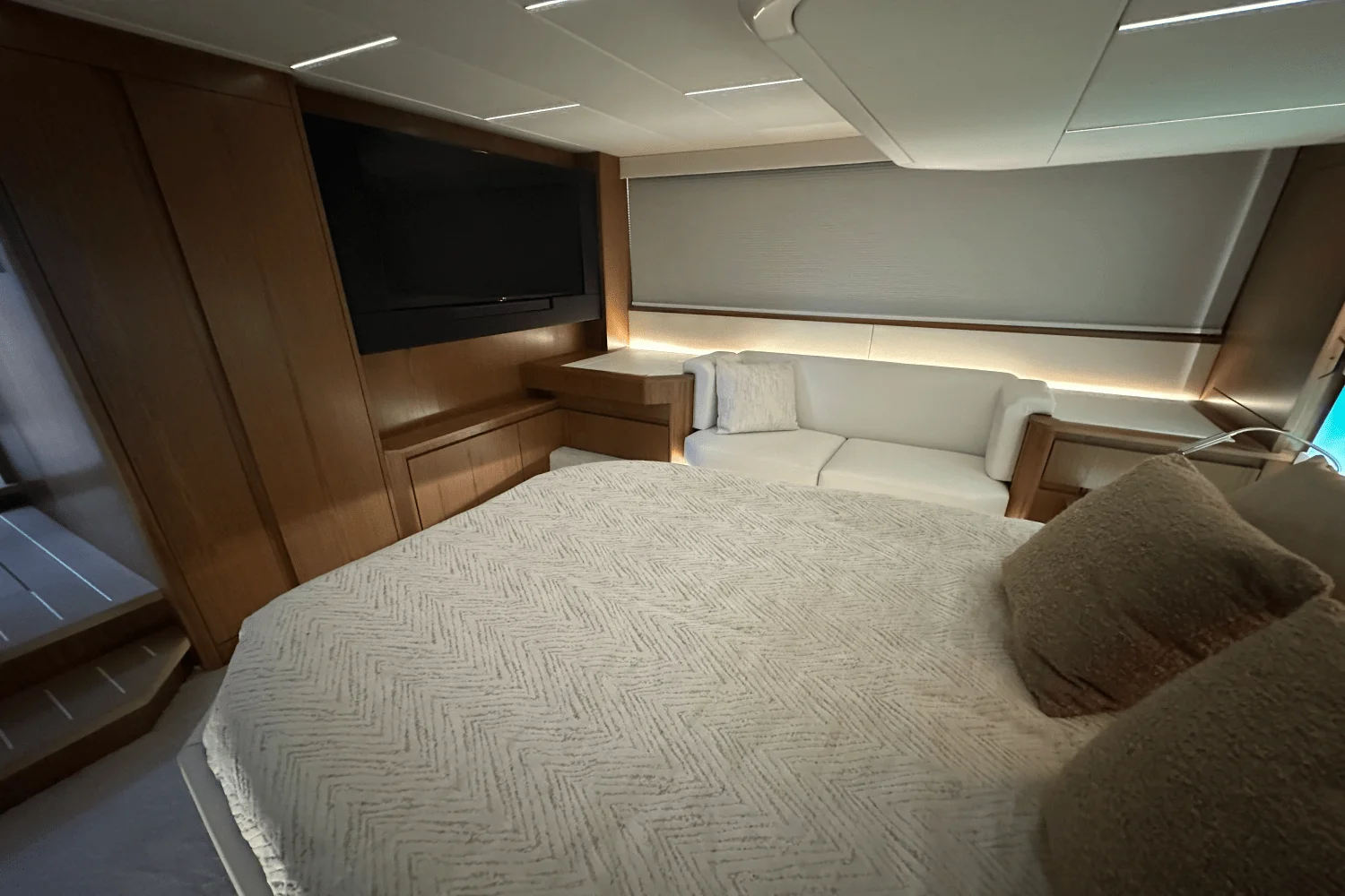 2025 Tiara Yachts EX 60 Image Thumbnail #95