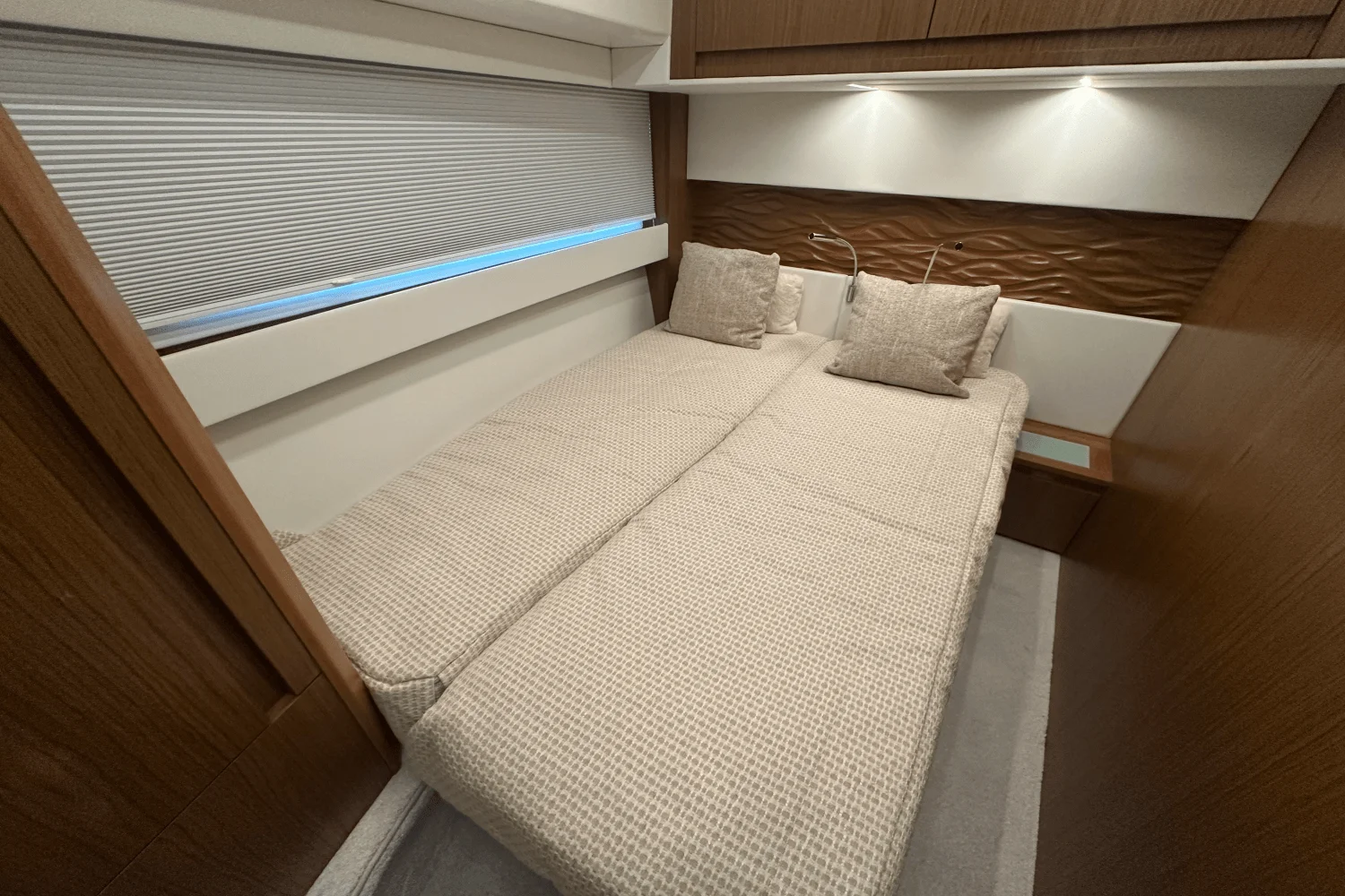 2025 Tiara Yachts EX 60 Image Thumbnail #92