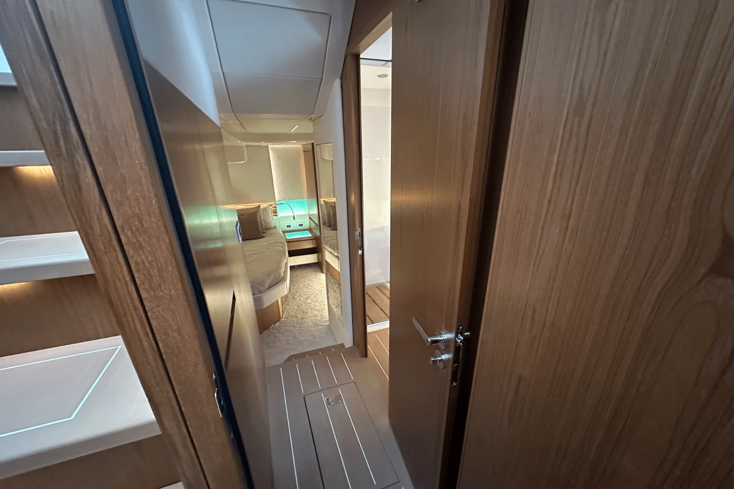 2025 Tiara Yachts EX 60 Image Thumbnail #93