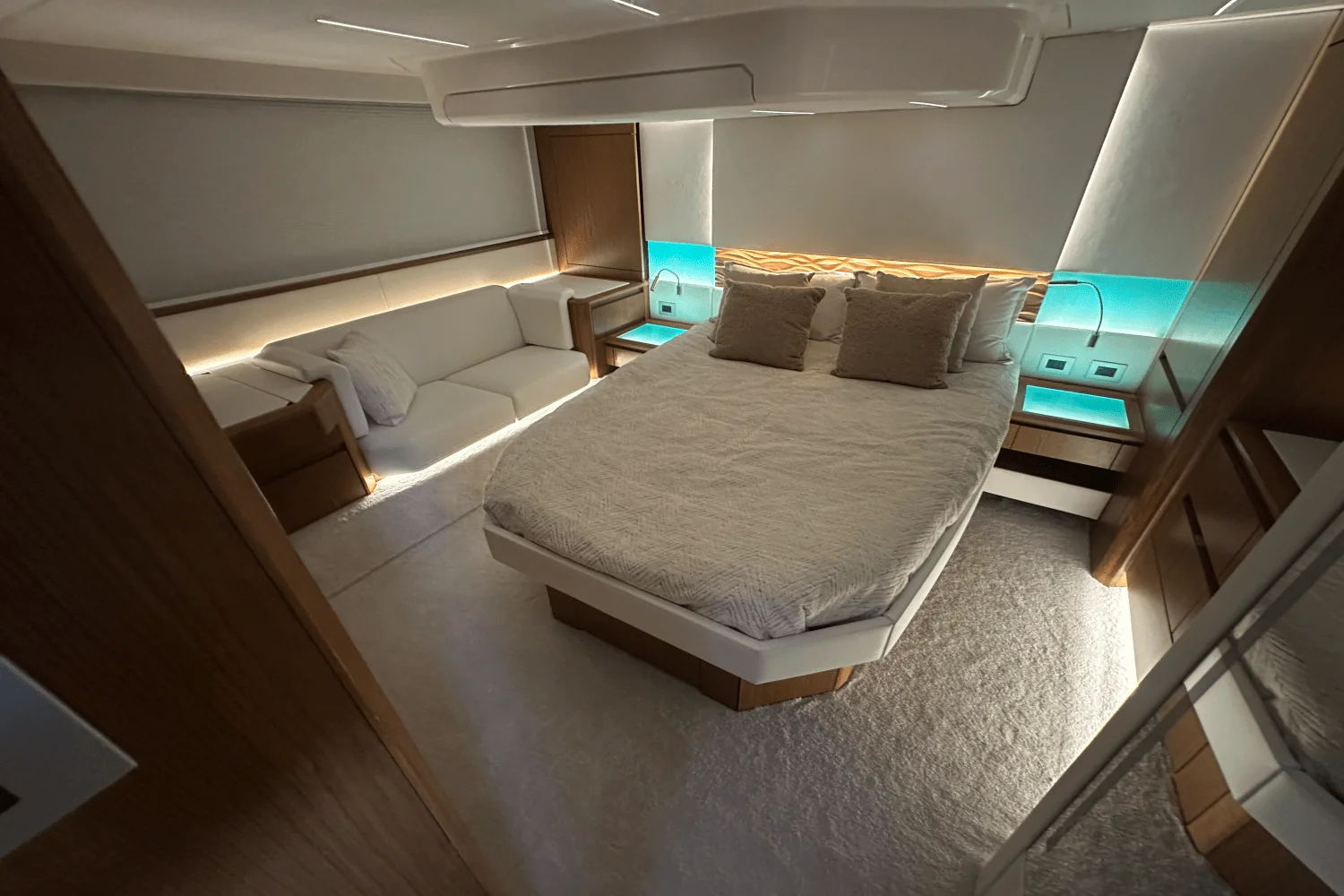 2025 Tiara Yachts EX 60 Image Thumbnail #96