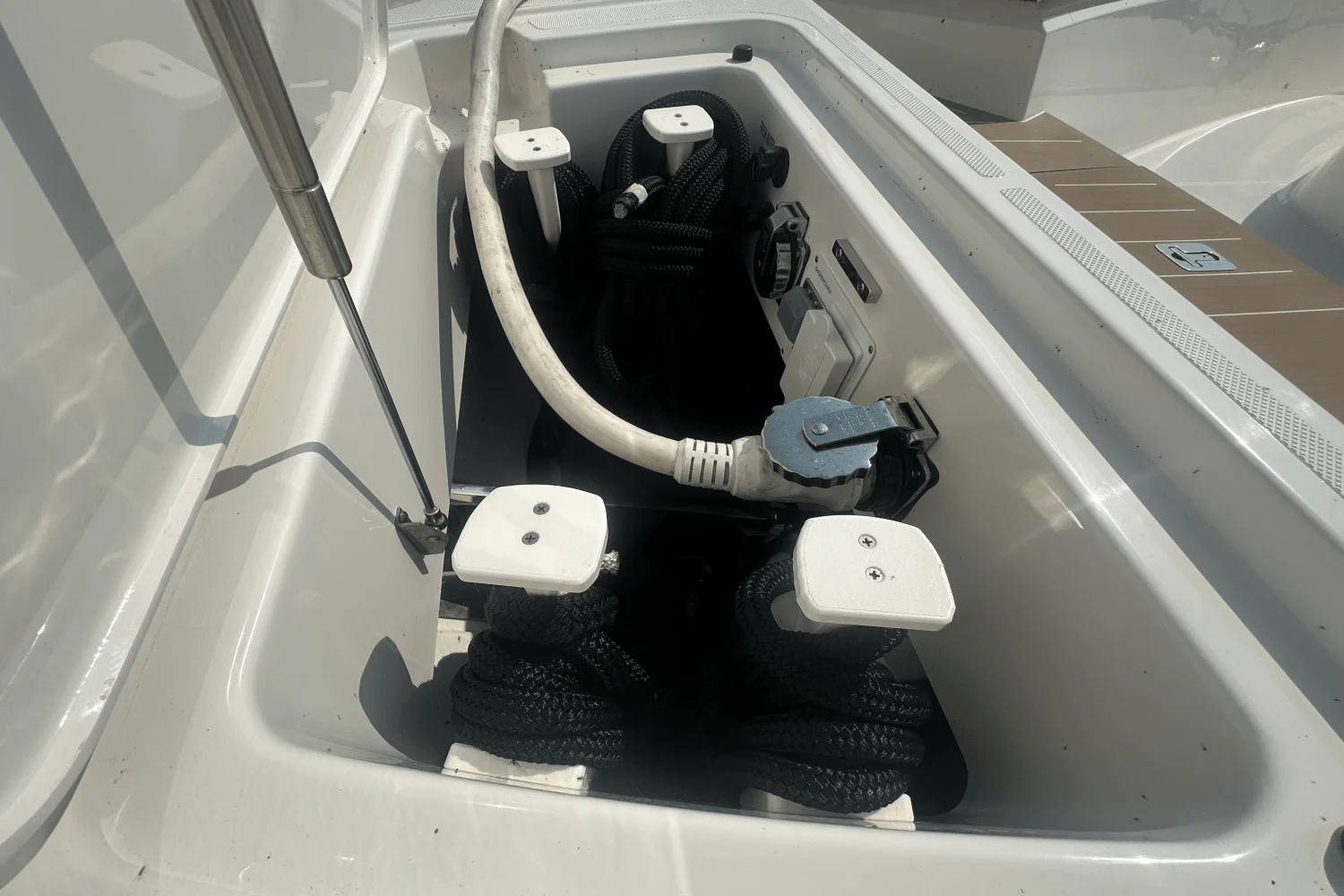 2025 Tiara Yachts EX 60 Image Thumbnail #15