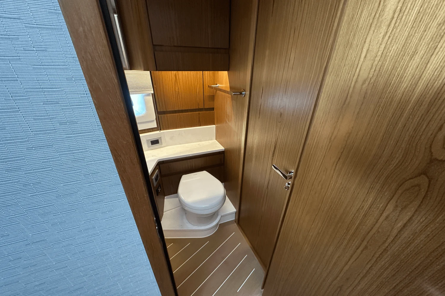 2025 Tiara Yachts EX 60 Image Thumbnail #81