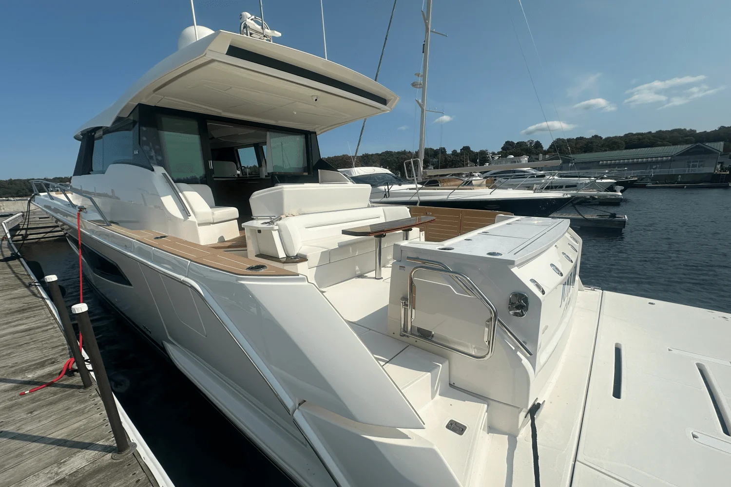 2025 Tiara Yachts EX 60 Image Thumbnail #8