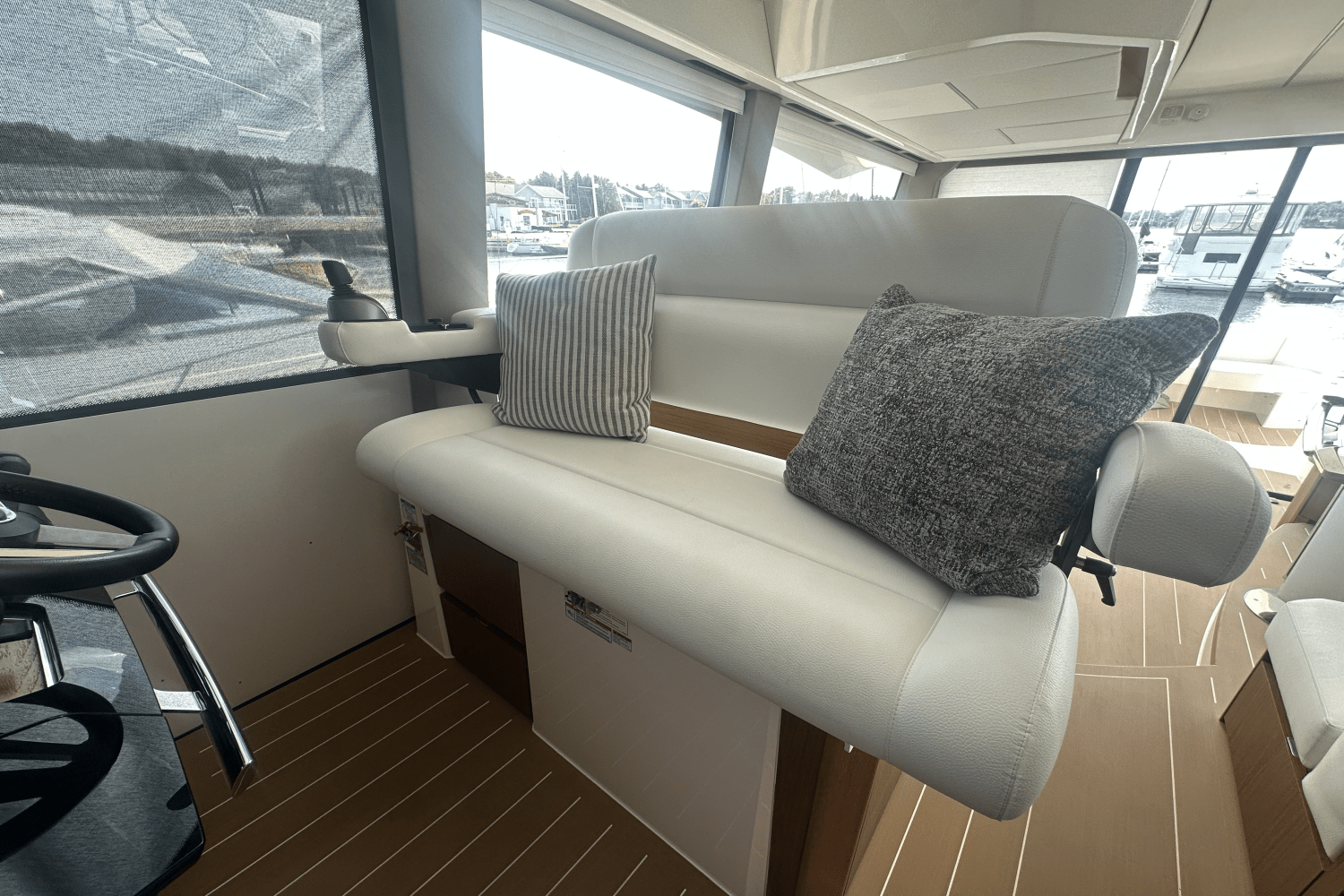 2025 Tiara Yachts EX60 Image Thumbnail #91