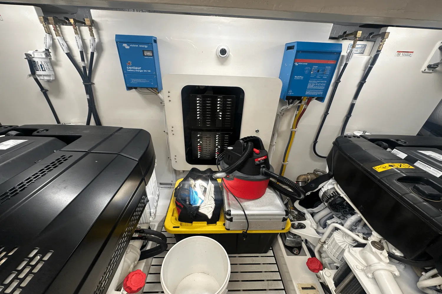 2025 Tiara Yachts EX60 Image Thumbnail #39