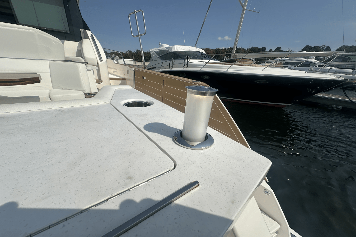 2025 Tiara Yachts EX60 Image Thumbnail #30