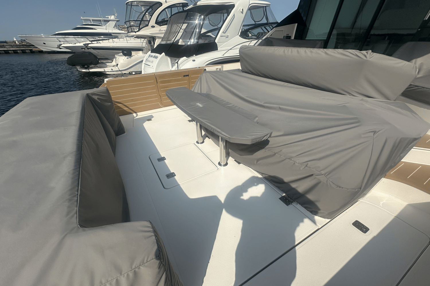 2025 Tiara Yachts EX60 Image Thumbnail #4