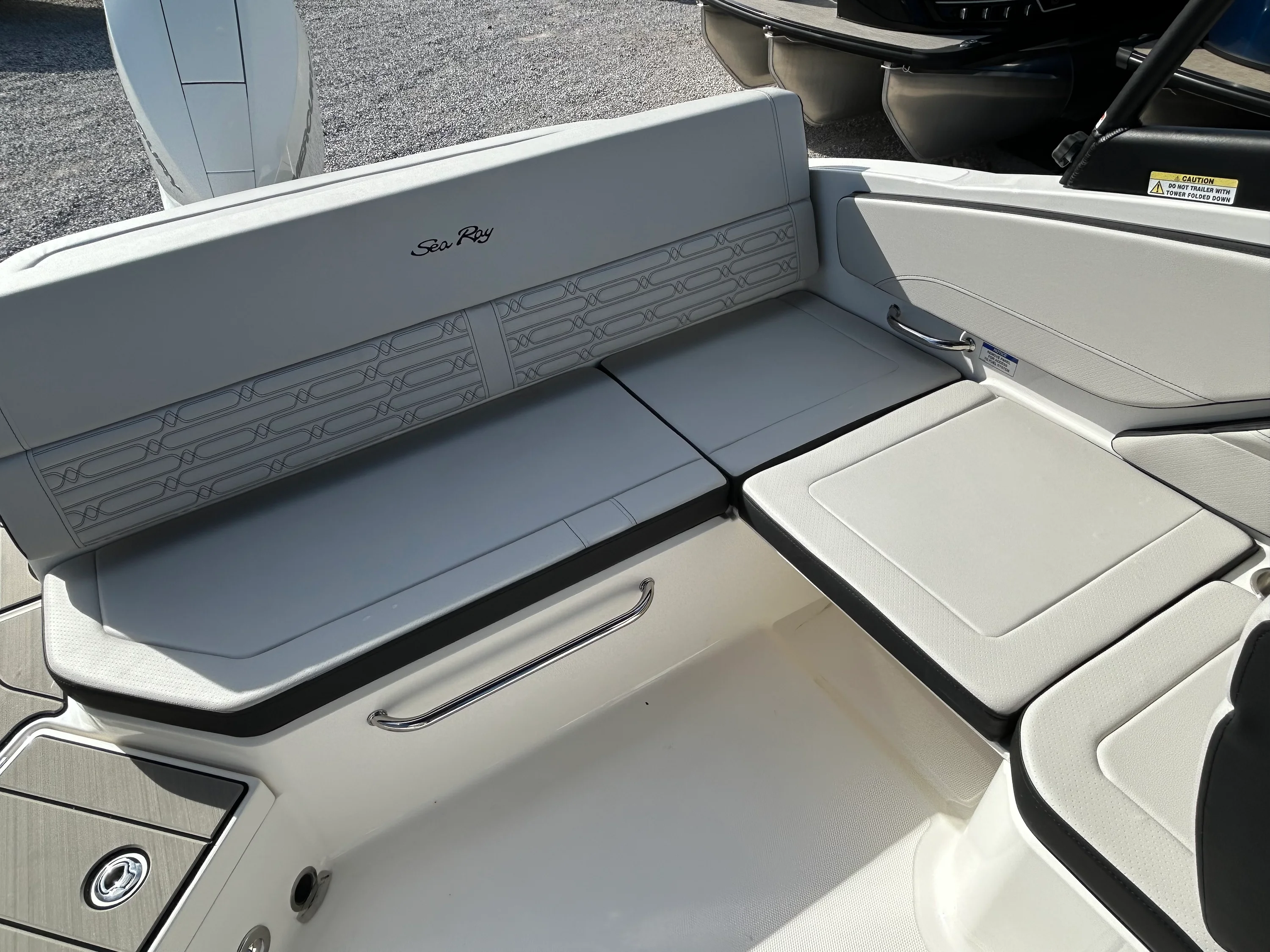 2026 Sea Ray SPX 210 Outboard Image Thumbnail #6