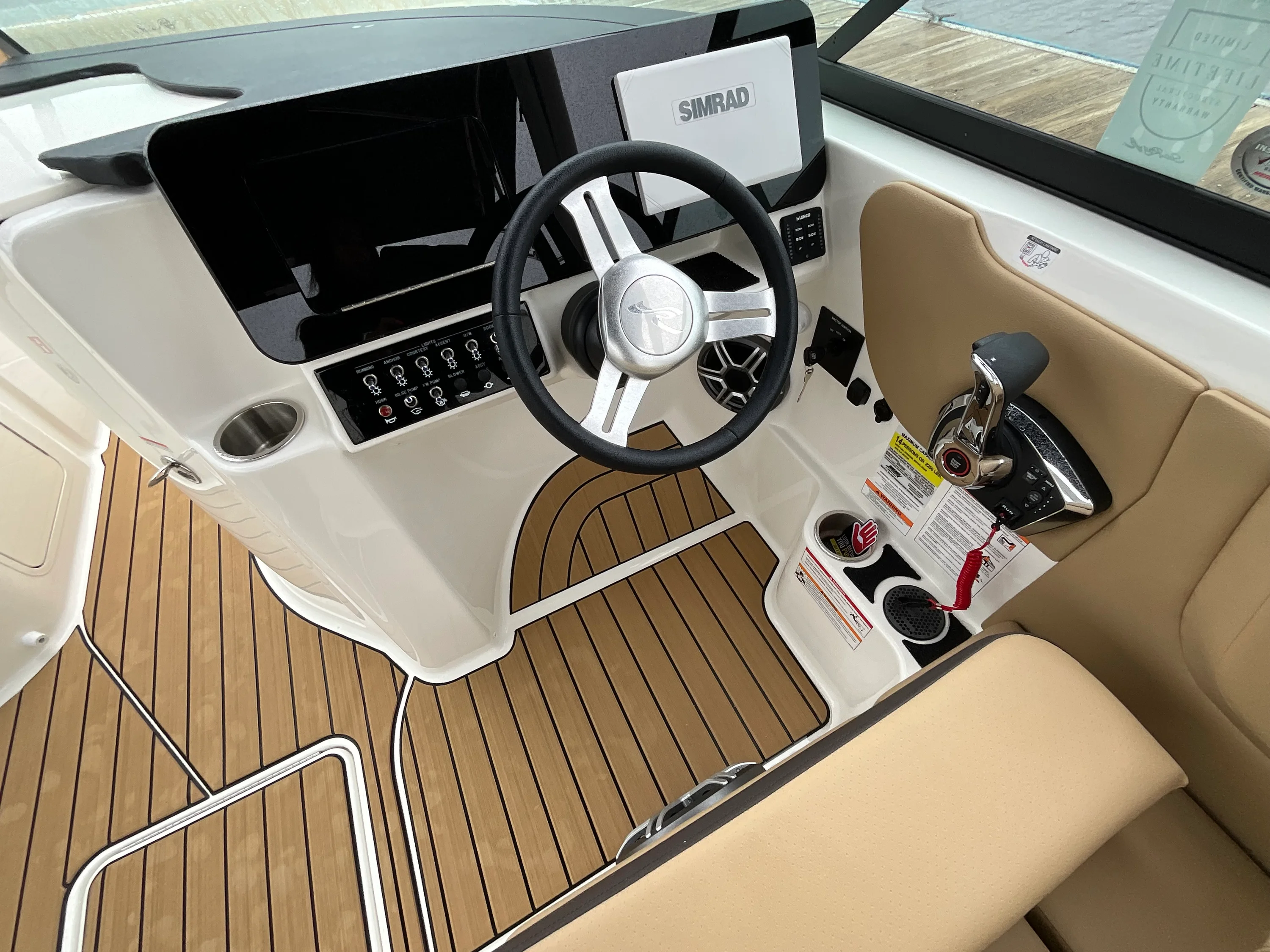 2026 Sea Ray SDX 250 Outboard Image Thumbnail #6