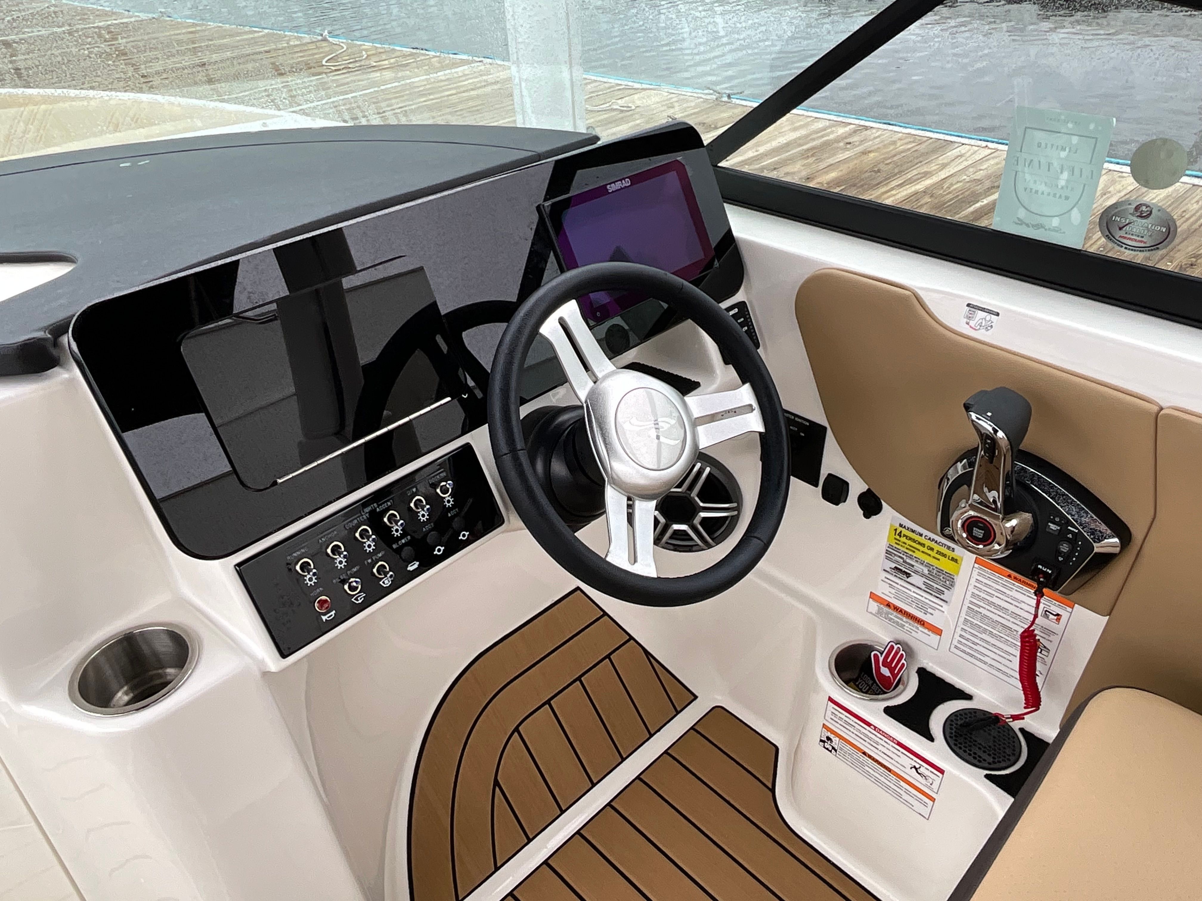 2026 Sea Ray SDX 250 Outboard Image Thumbnail #16