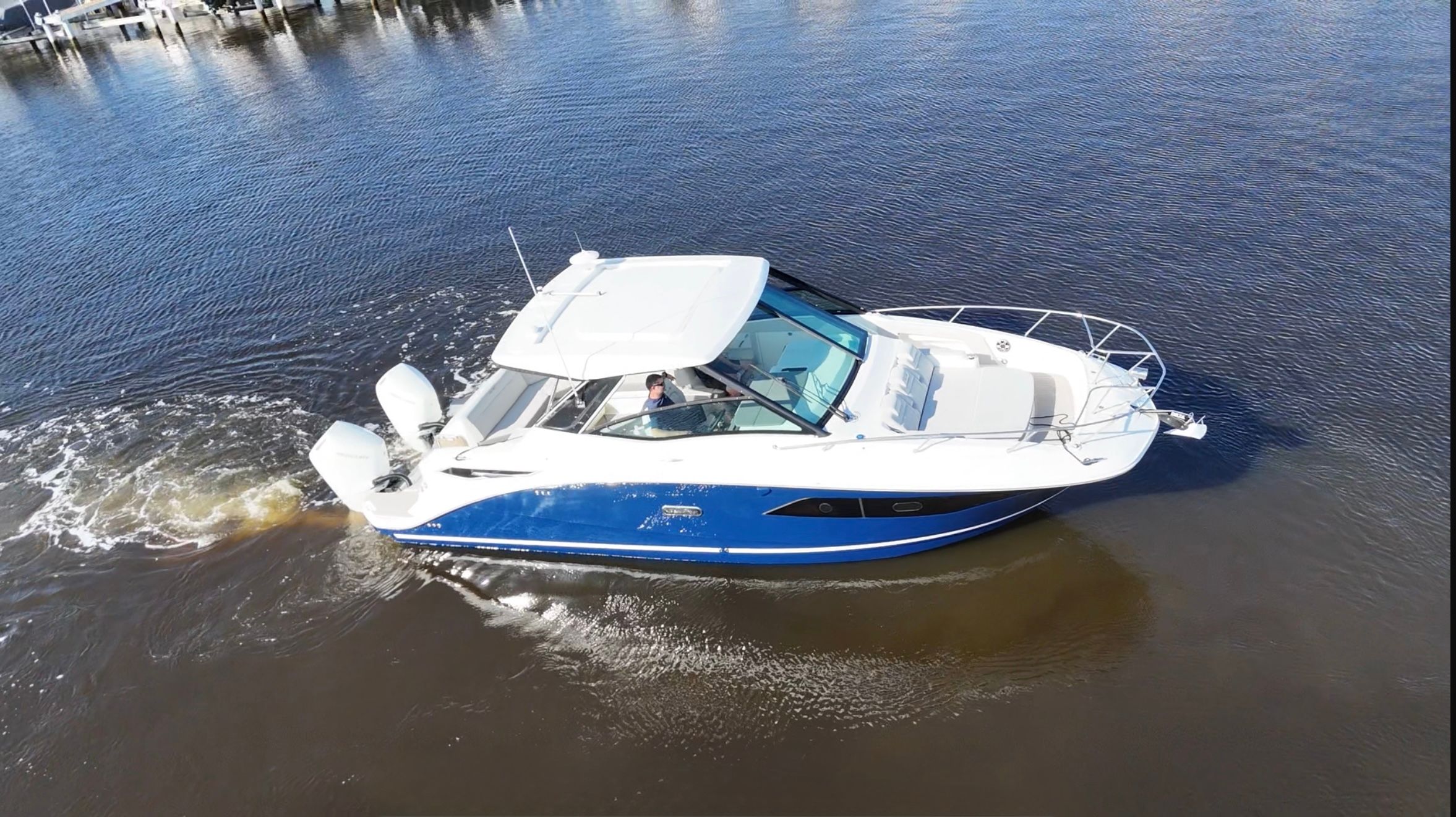 2026 Sea Ray Sundancer 320 Outboard Image Thumbnail #16