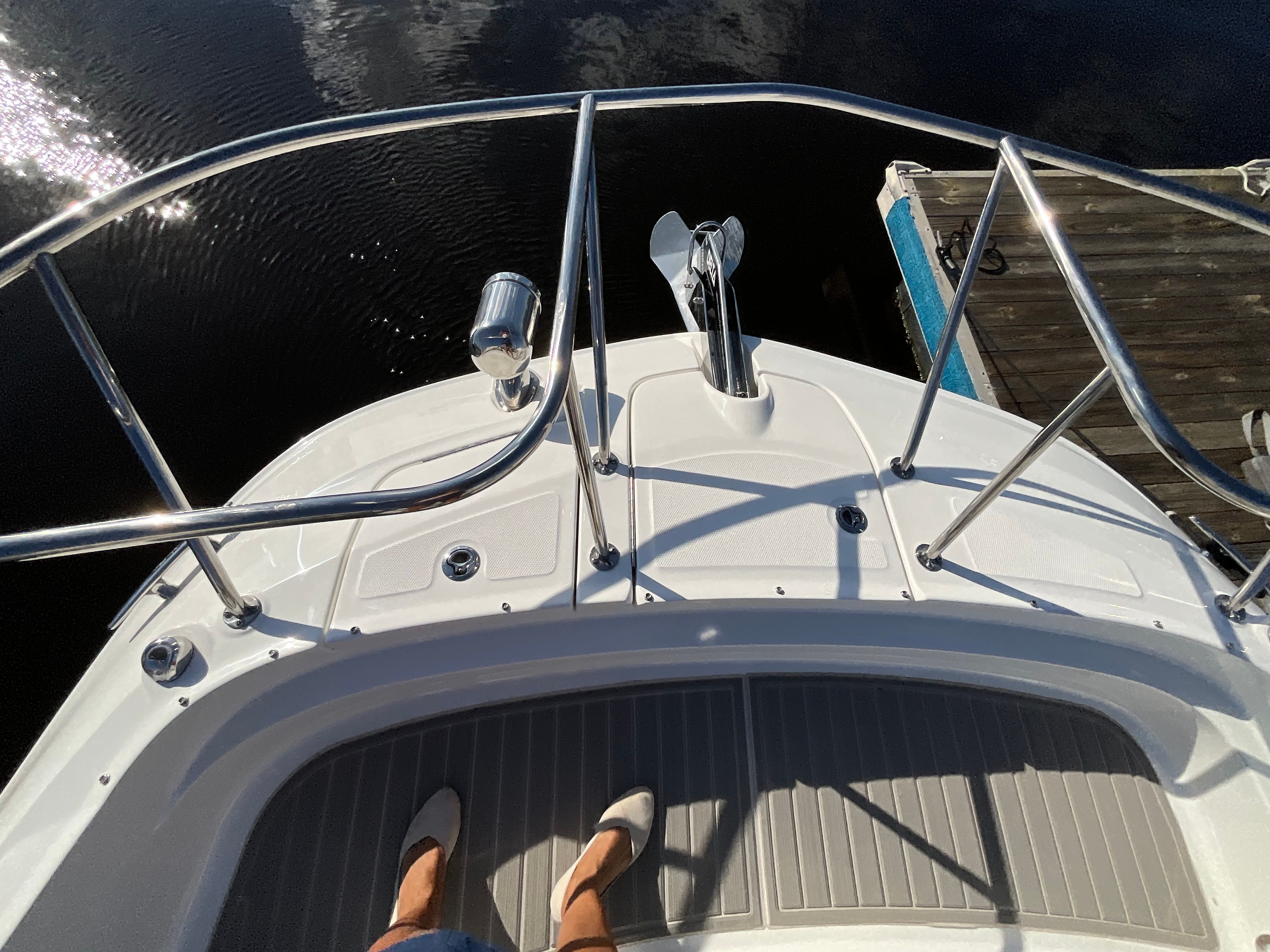 2026 Sea Ray Sundancer 320 Outboard Image Thumbnail #5