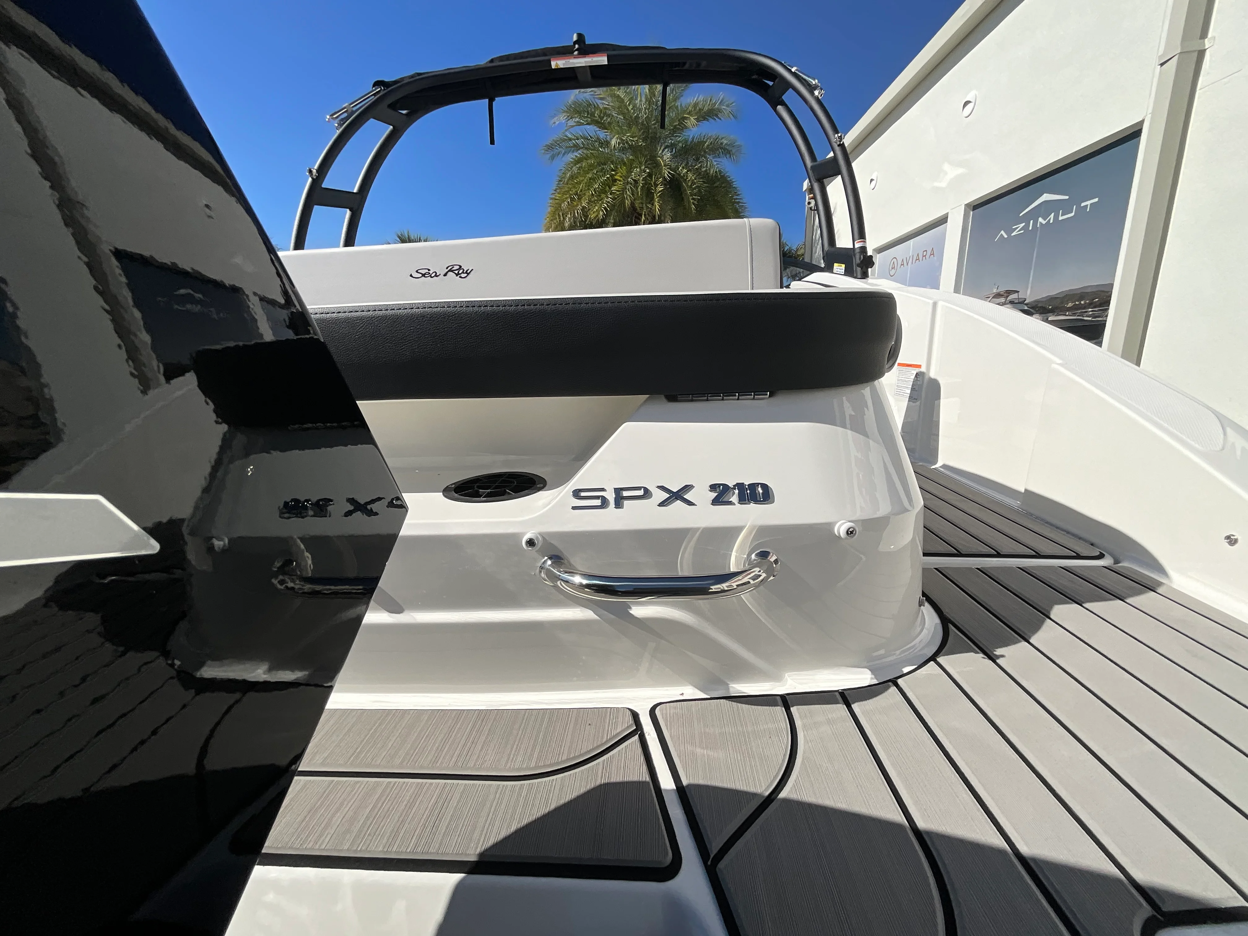 2026 Sea Ray SPX 210 Outboard Image Thumbnail #21