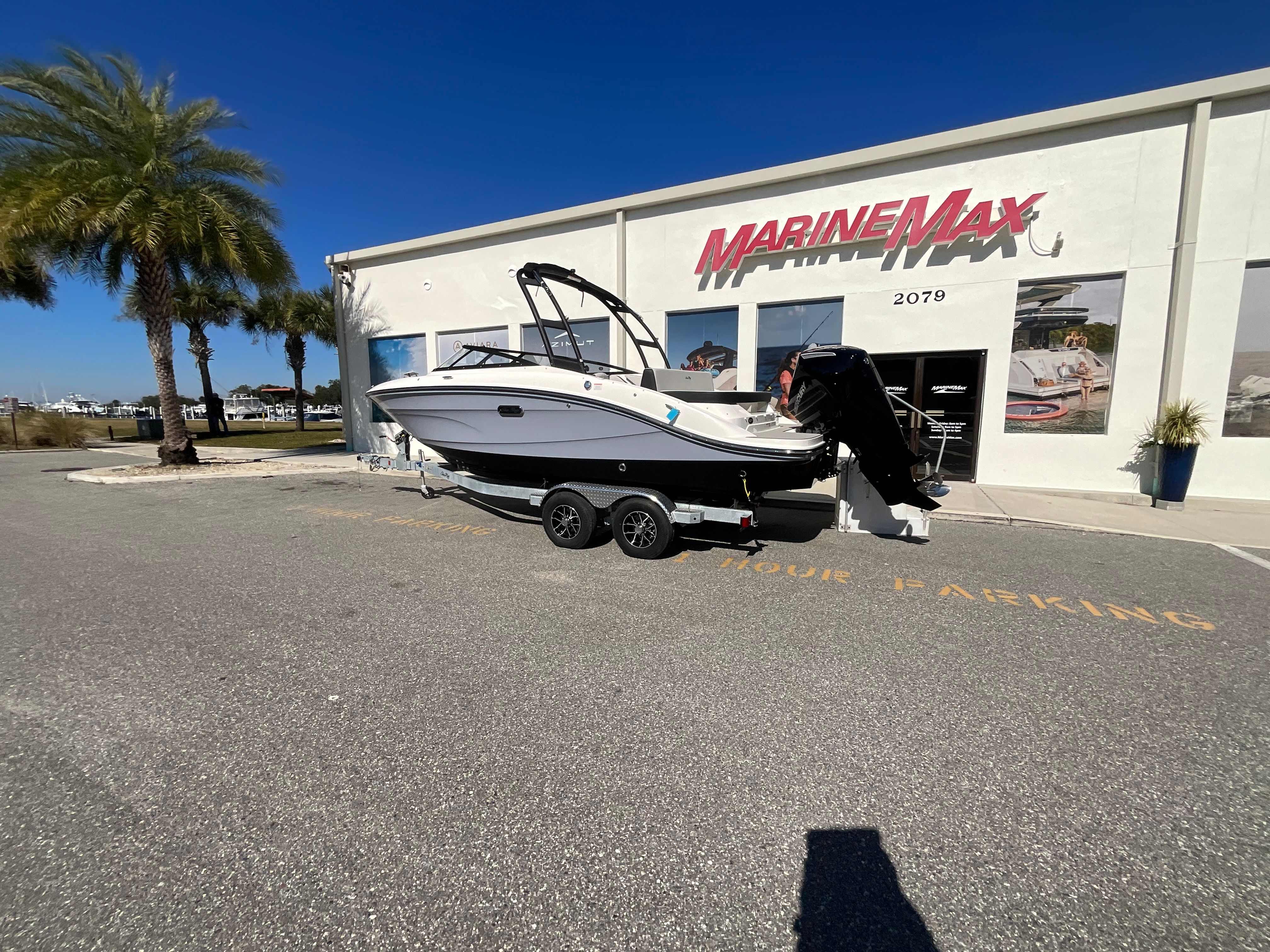 2026 Sea Ray SPX 210 Outboard Image Thumbnail #5