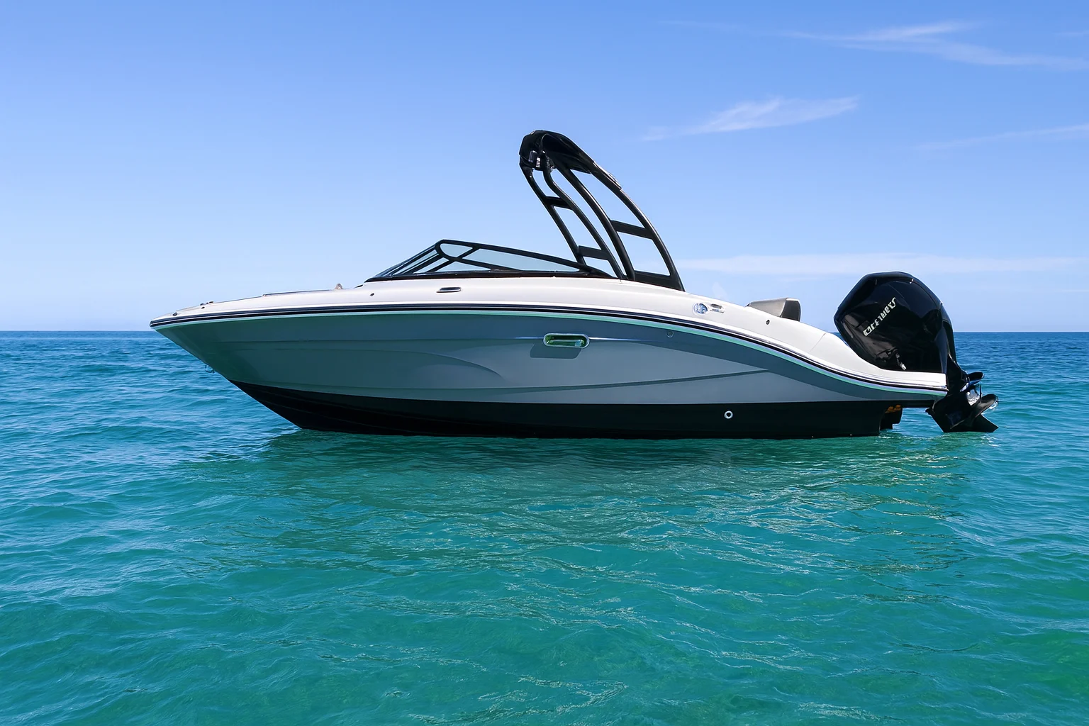 2026 Sea Ray SPX 210 Outboard