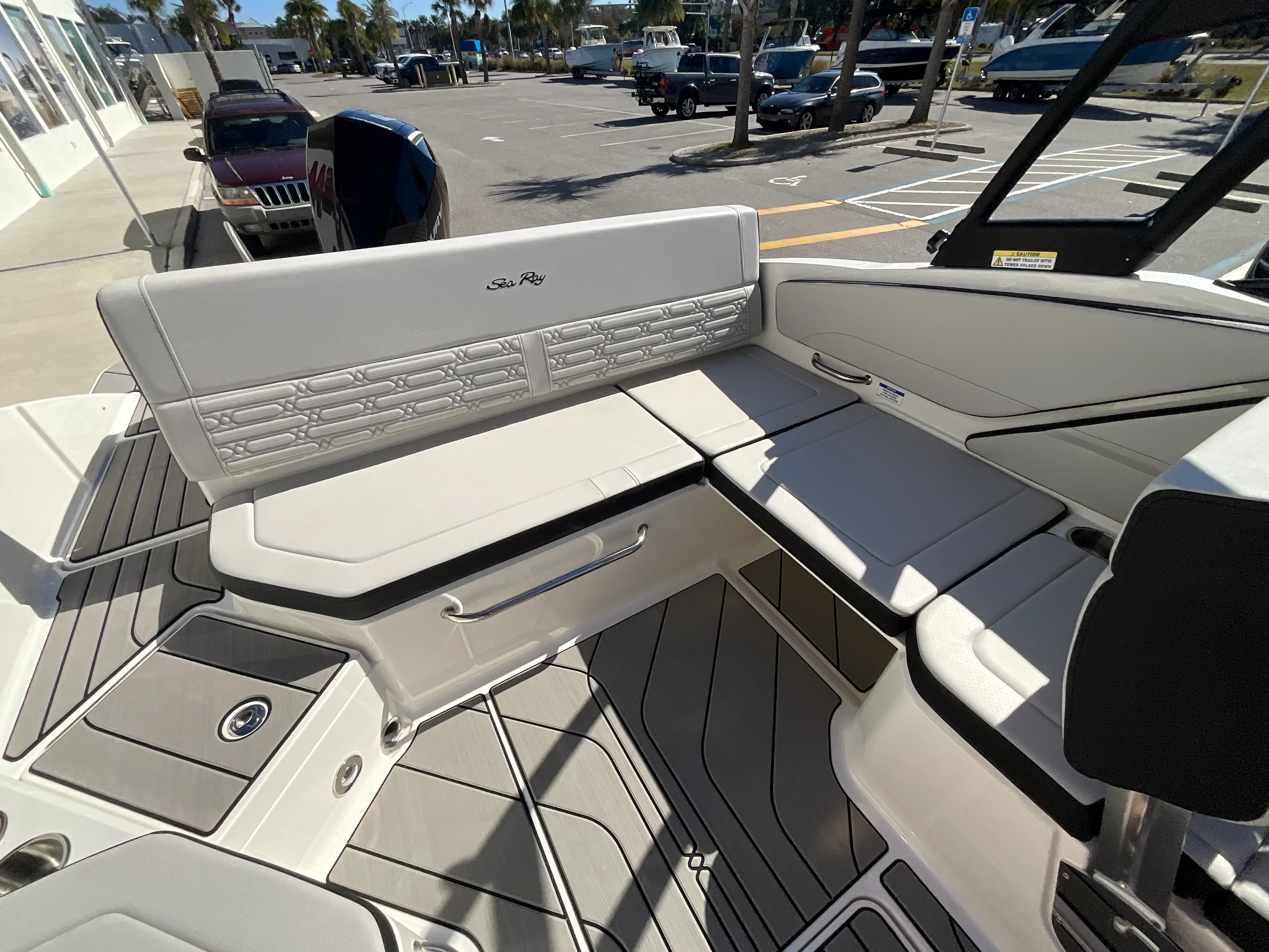 2026 Sea Ray SPX 210 Outboard Image Thumbnail #14