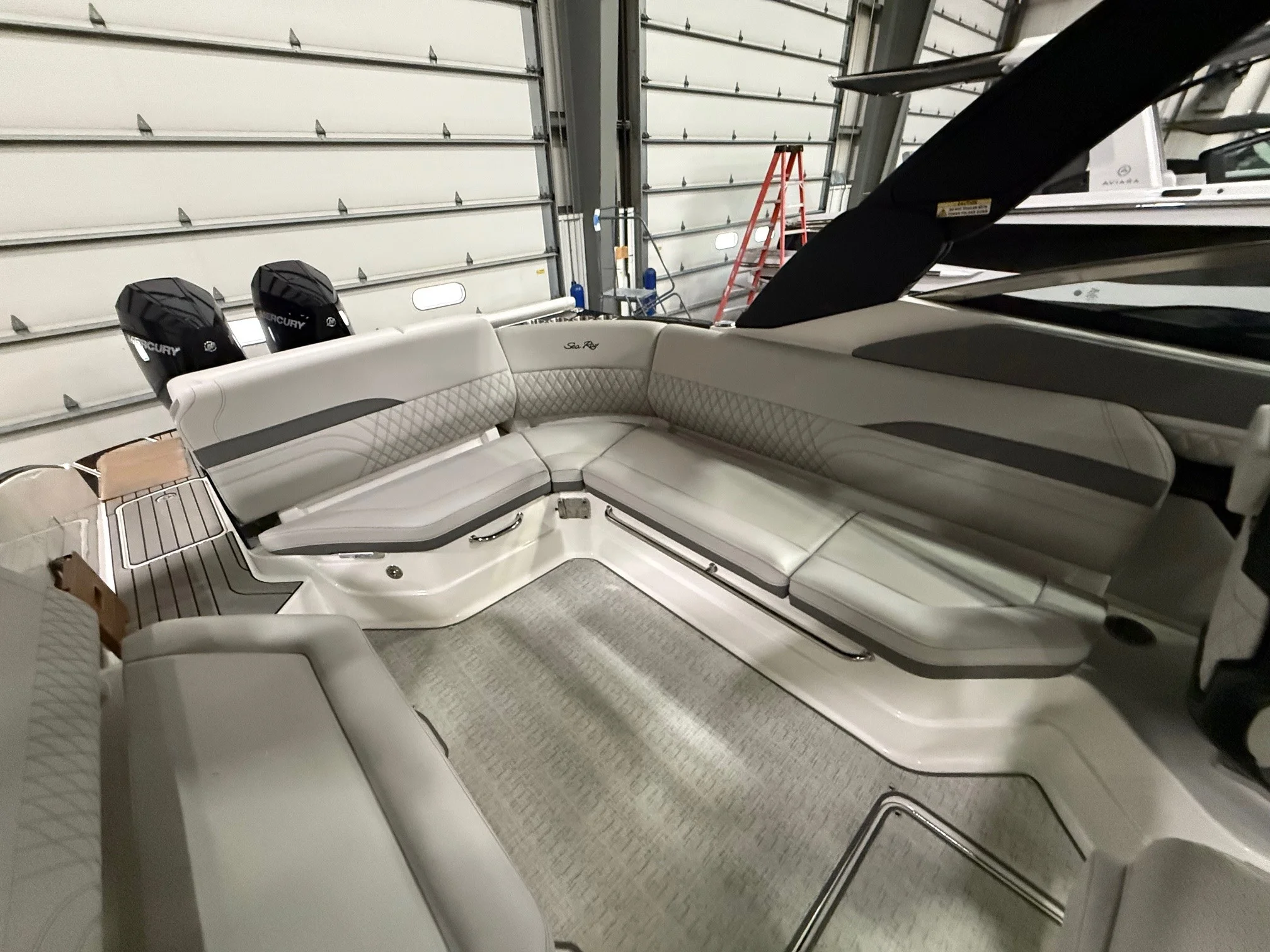 2026 Sea Ray SLX 280 Outboard Image Thumbnail #8