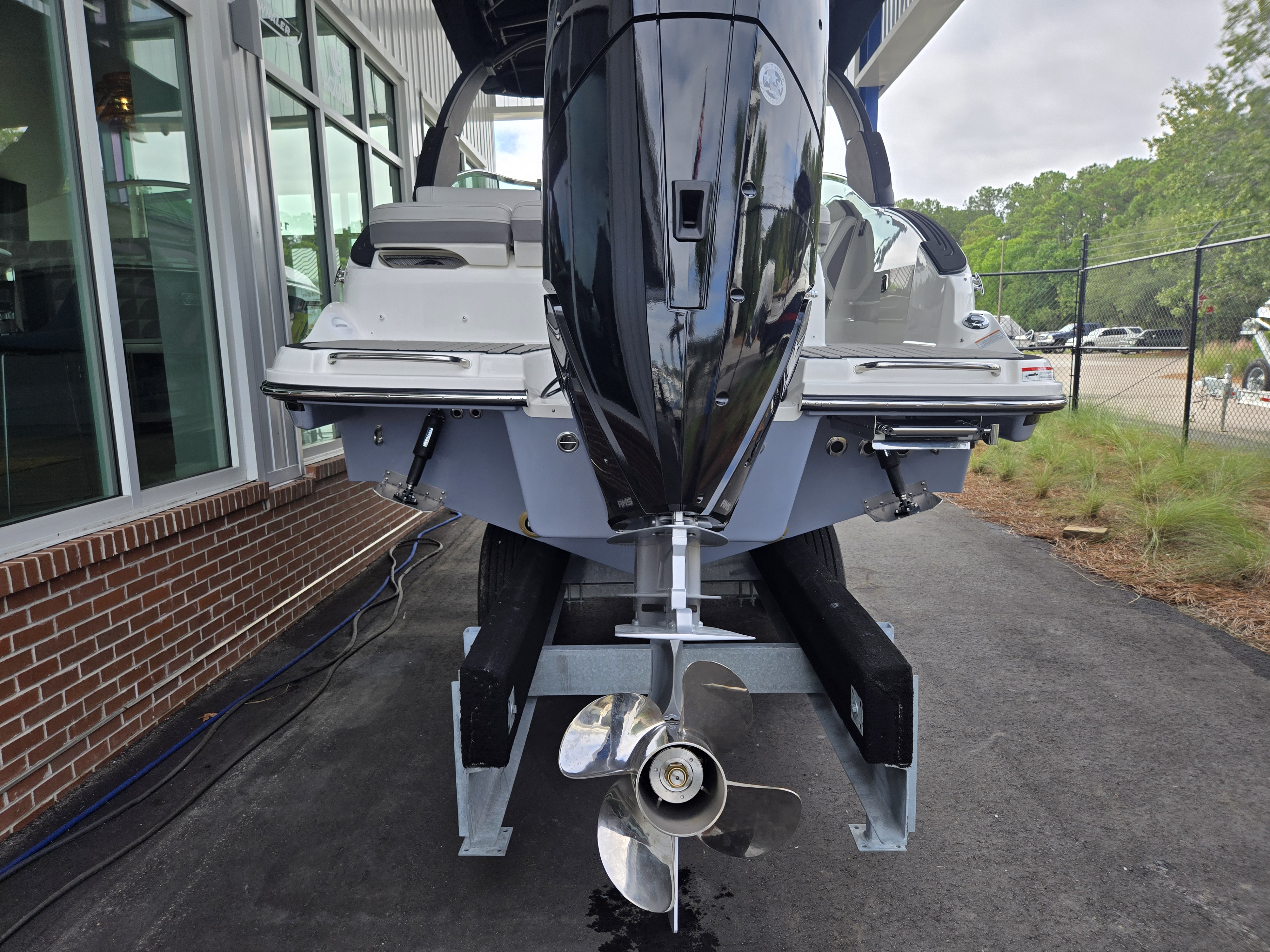 2026 Sea Ray SLX 260 Outboard Image Thumbnail #1