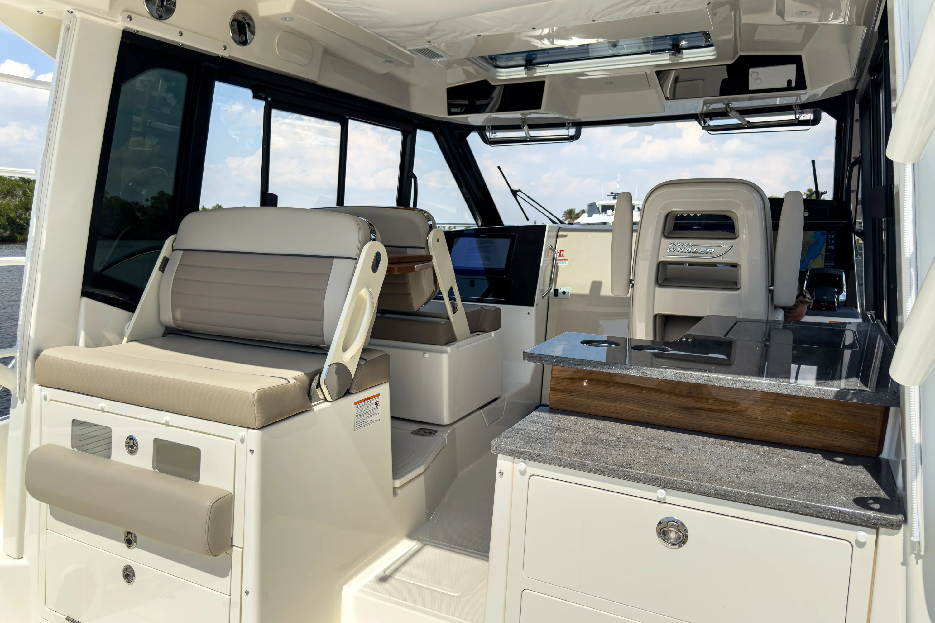 2026 Boston Whaler 365 Conquest Image Thumbnail #8