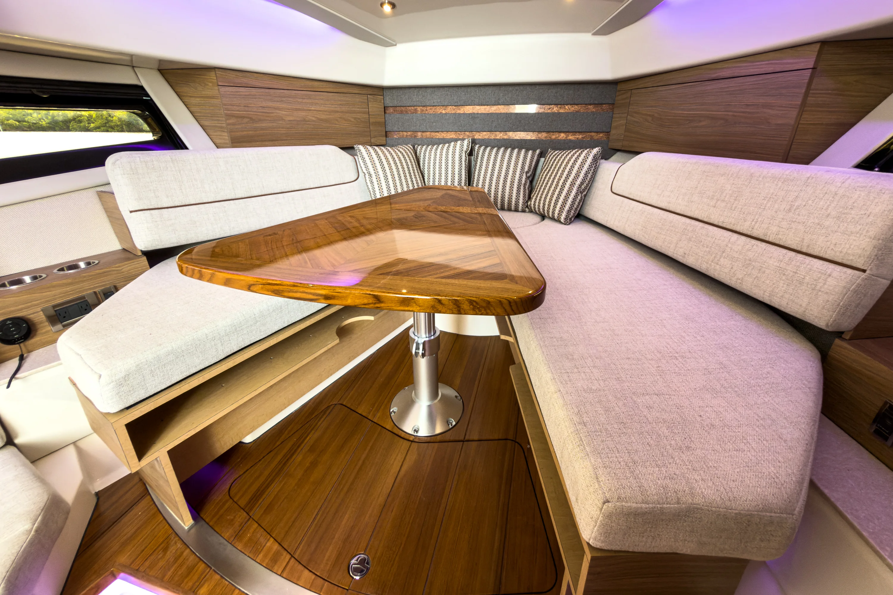 2026 Boston Whaler 365 Conquest Image Thumbnail #32