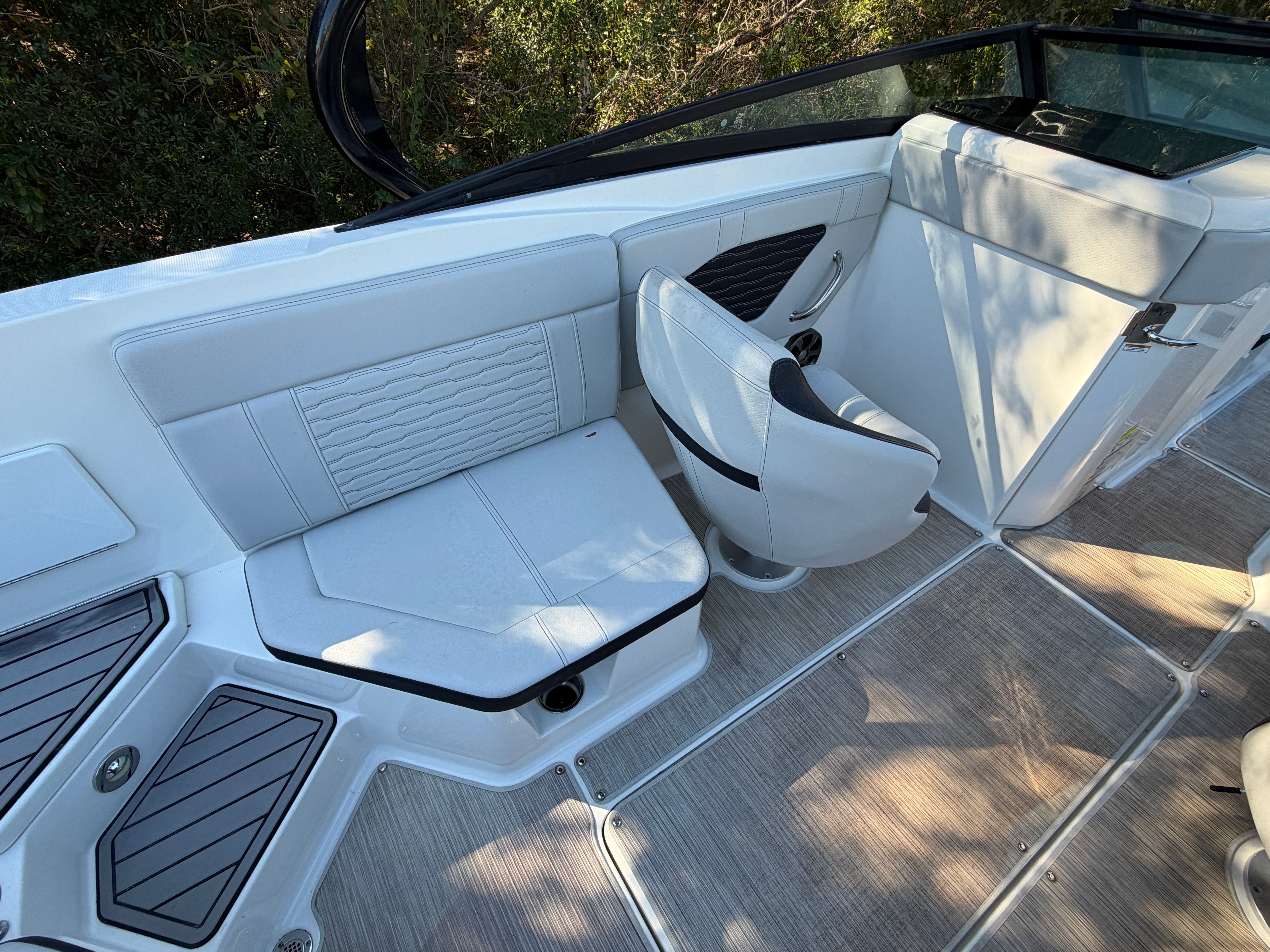 2022 Sea Ray 23 SPX Image Thumbnail #9