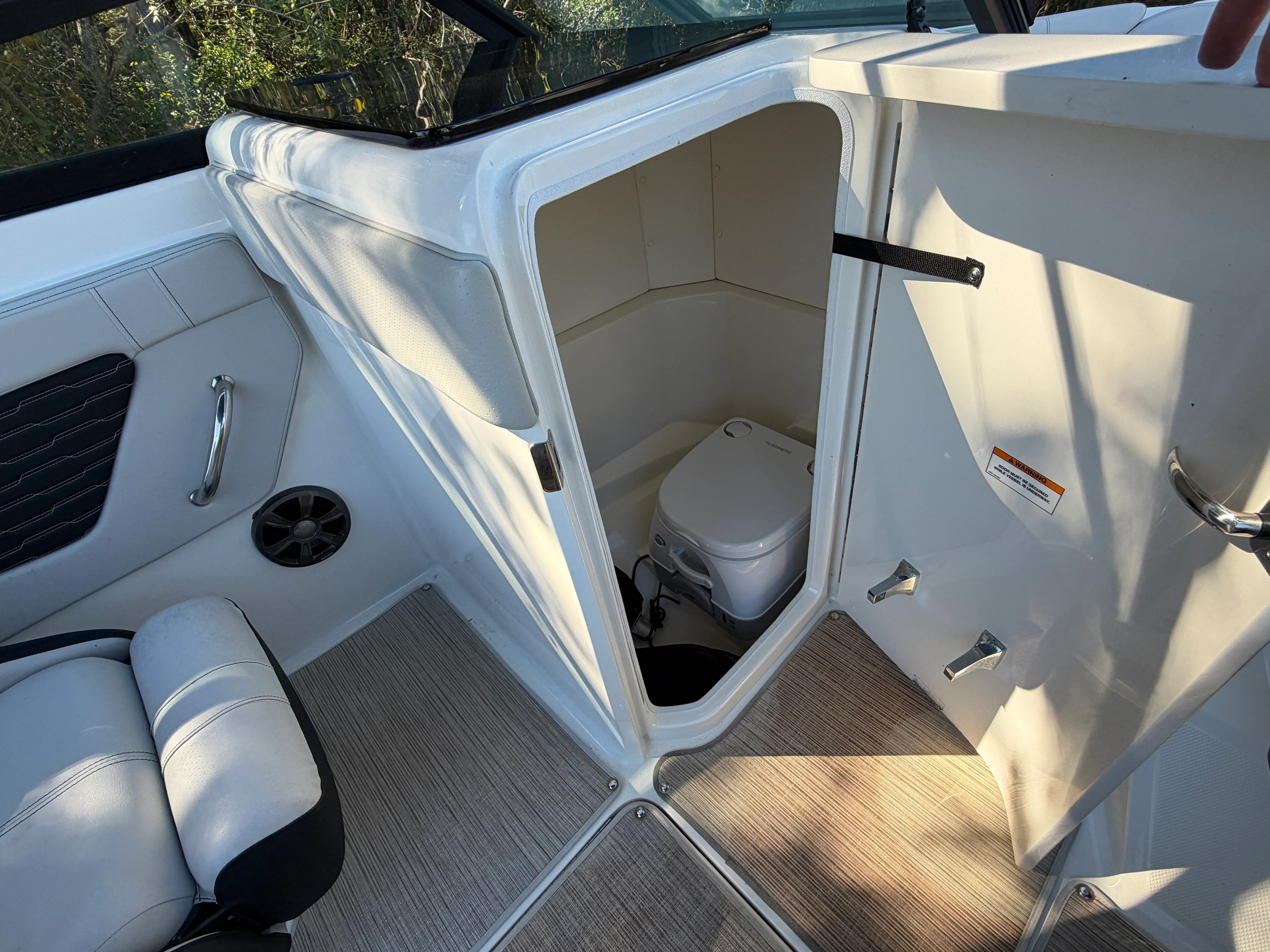 2022 Sea Ray 23 SPX Image Thumbnail #16