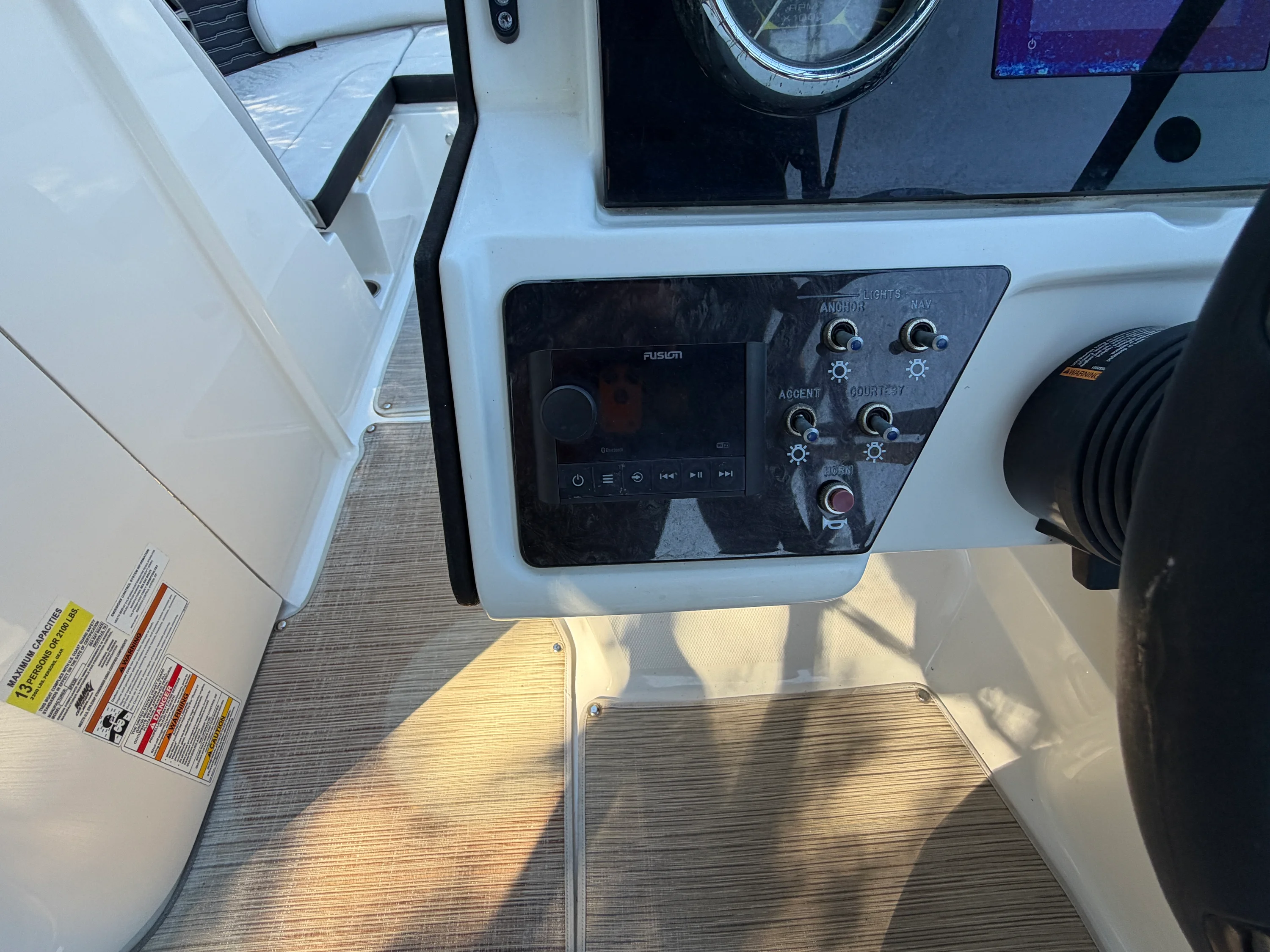 2022 Sea Ray 23 SPX Image Thumbnail #12