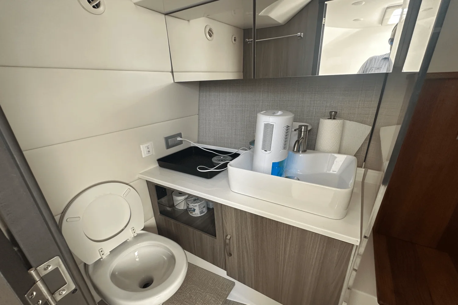 2022 Regal 38 SAV Image Thumbnail #50