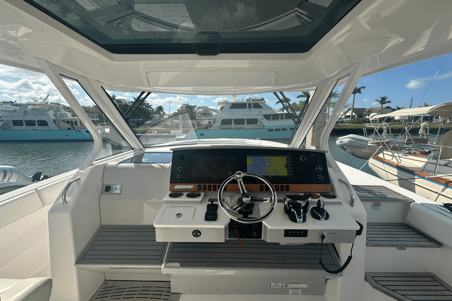 2022 Regal 38 SAV Image Thumbnail #6