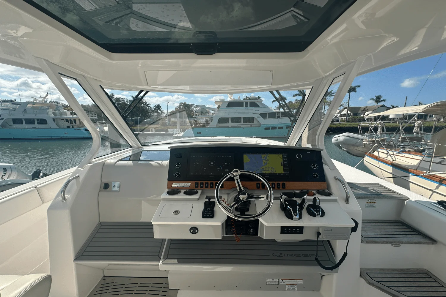 2022 Regal 38 SAV Image Thumbnail #6