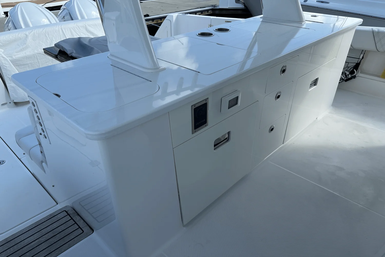 2022 Regal 38 SAV Image Thumbnail #15