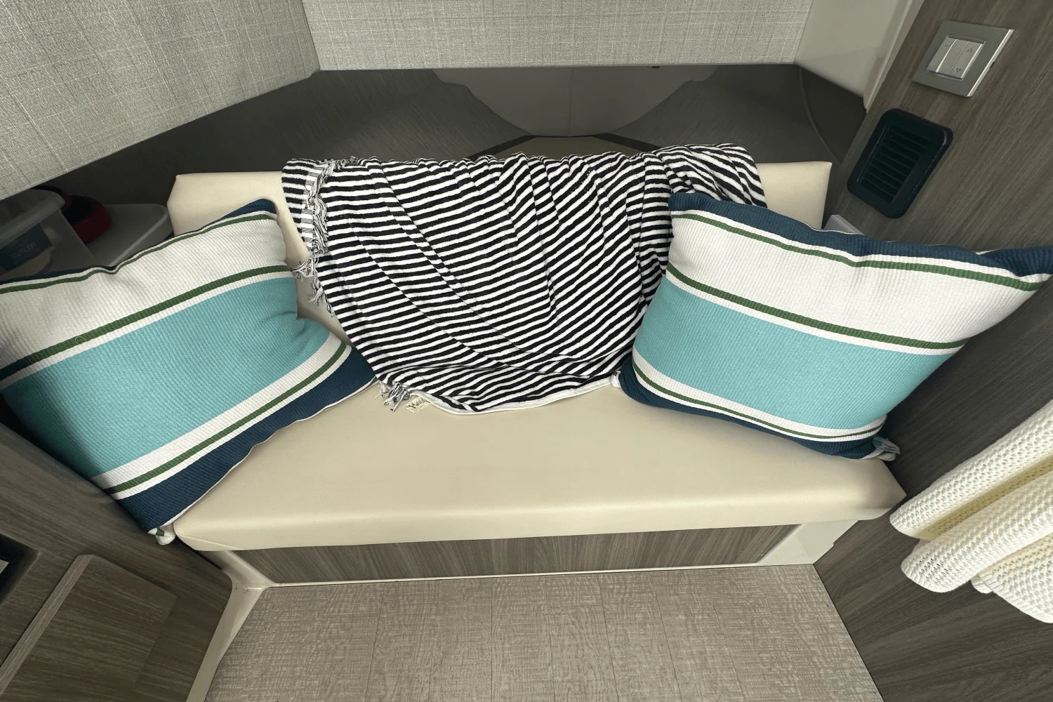 2022 Regal 38 SAV Image Thumbnail #46